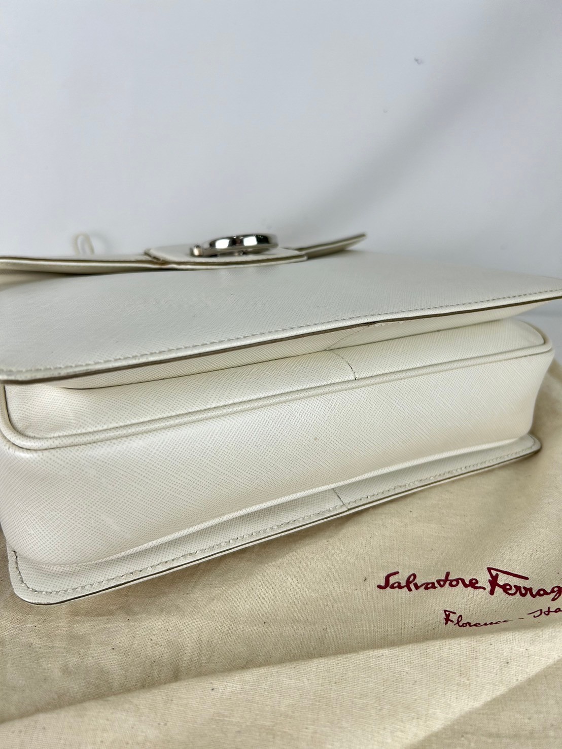 FERRAGAMO Gancion Hand bag - Image 5