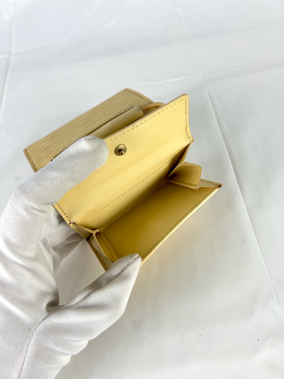 Louis Vuitton Vanilla Epi Wallet Y2010 - Image 6