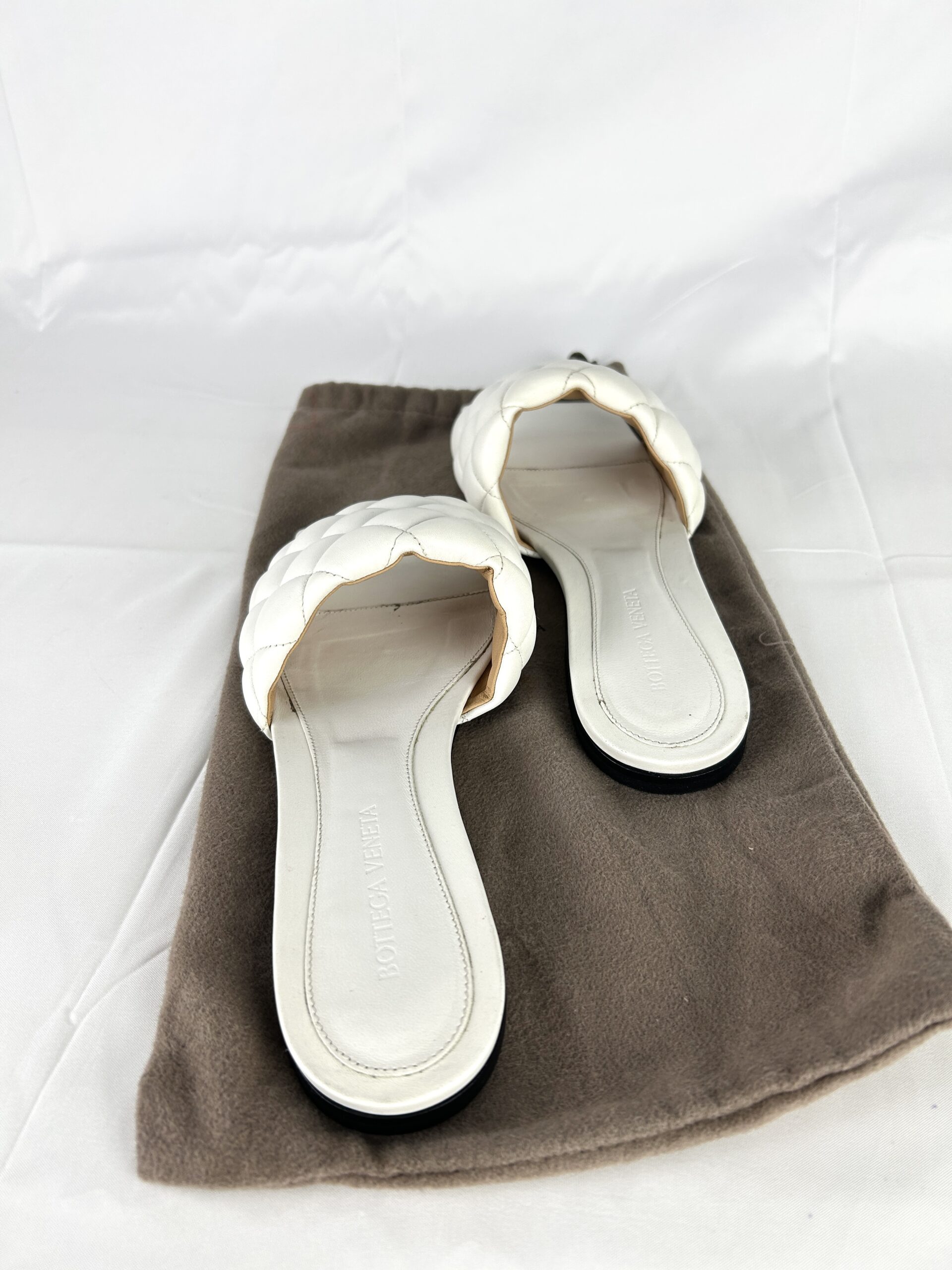 Bottega Padded Flat Sandal - Image 4