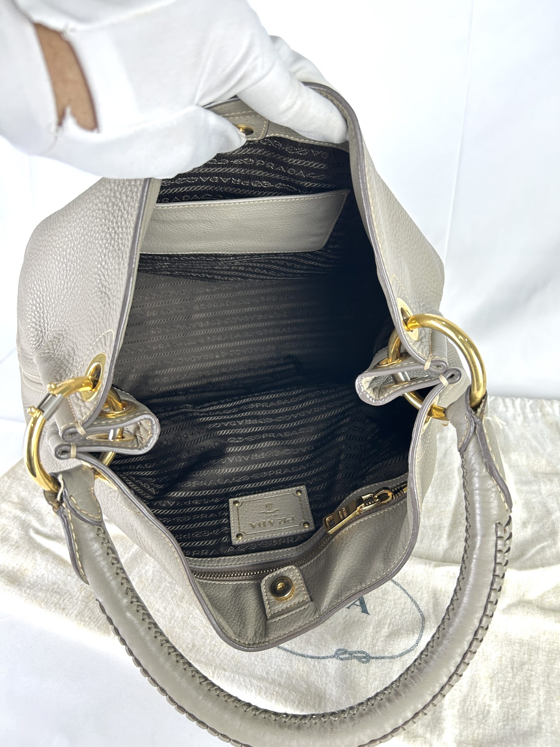 Prada Vitello Daino Shoulder bag Y2012 - Image 6