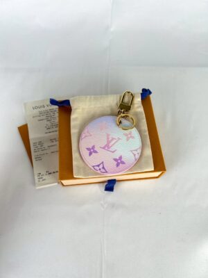 LouisVuitton Monogram Reverse illustre Round Y 2020