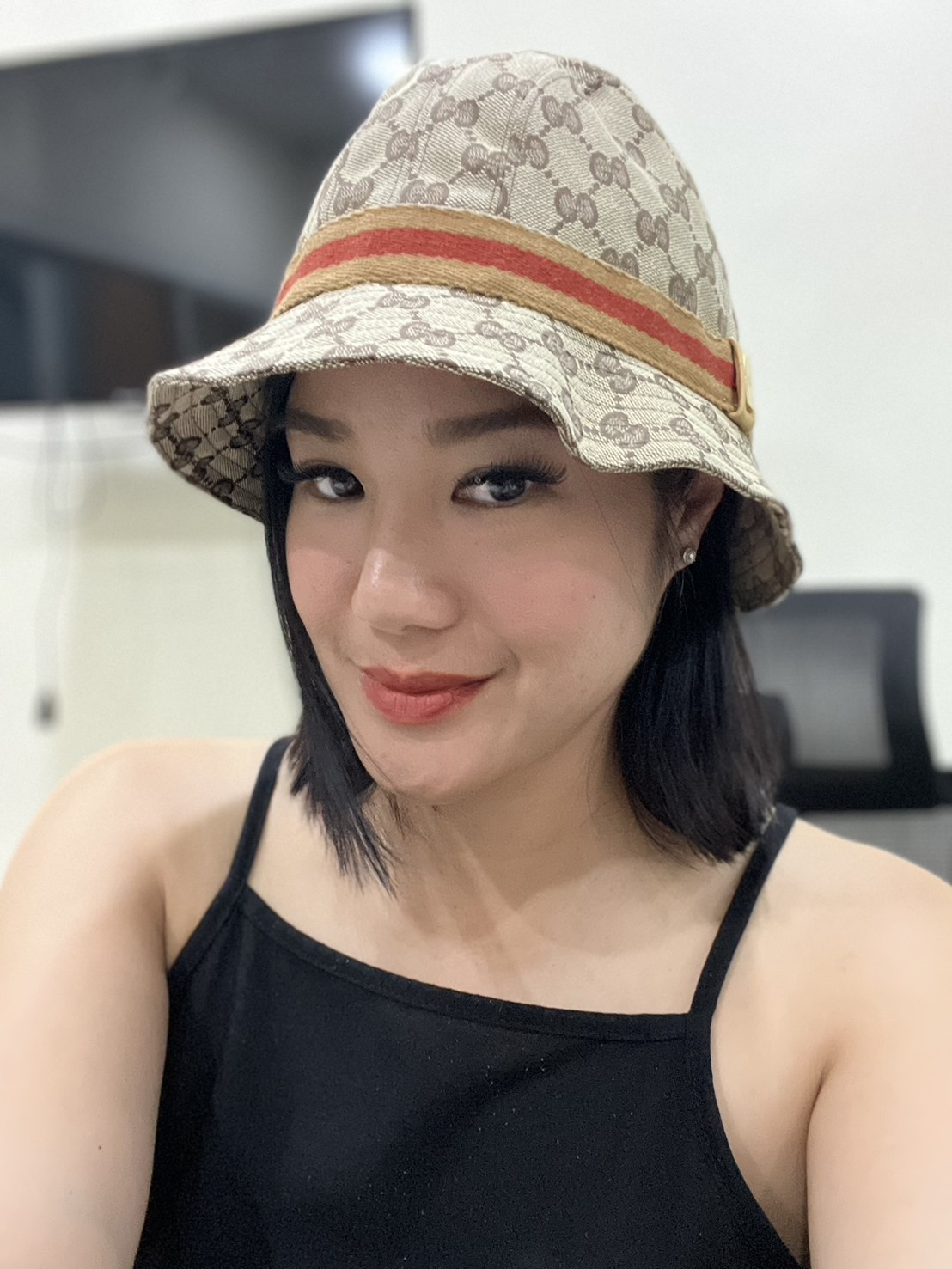 Gucci Canvas Bucket Hat - Image 2