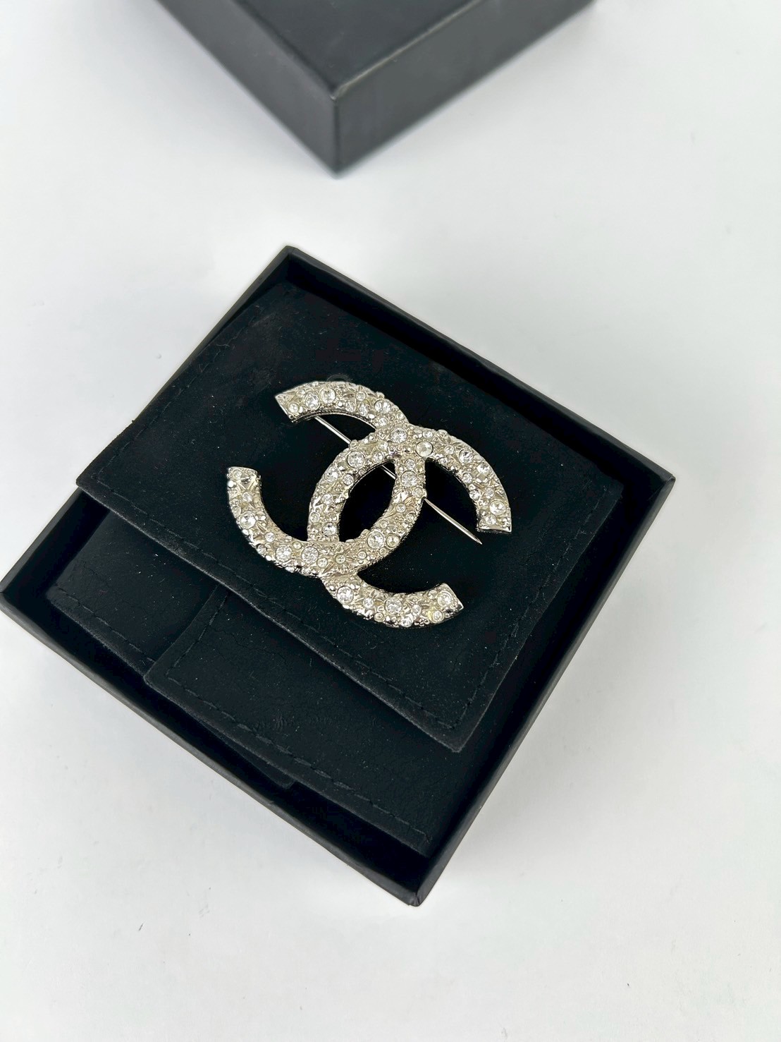 Chanel Logo Cc Brooch Y2015 - Image 2