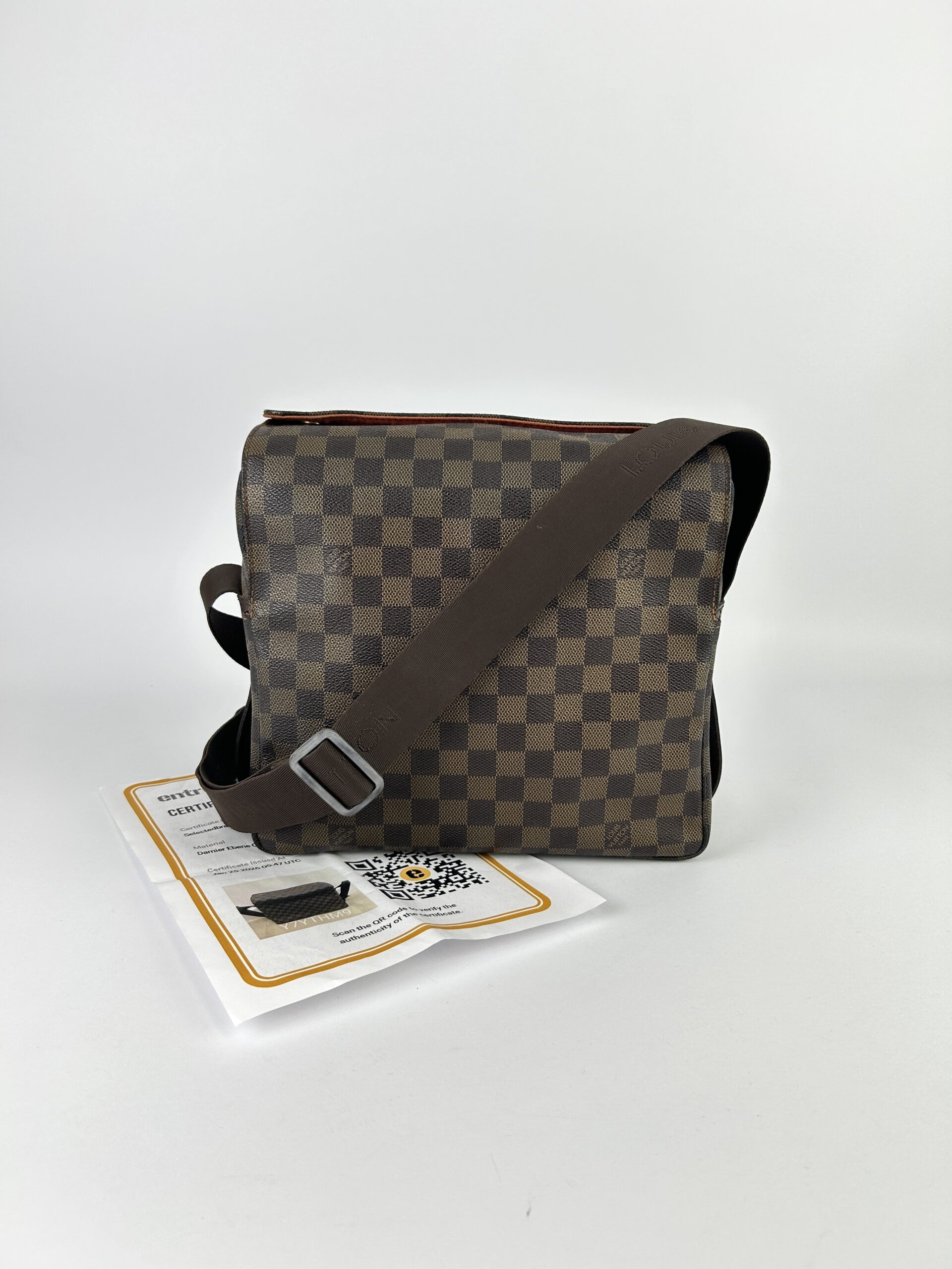 LouisVuitton Naviglio Messenger Damier bag Y2004