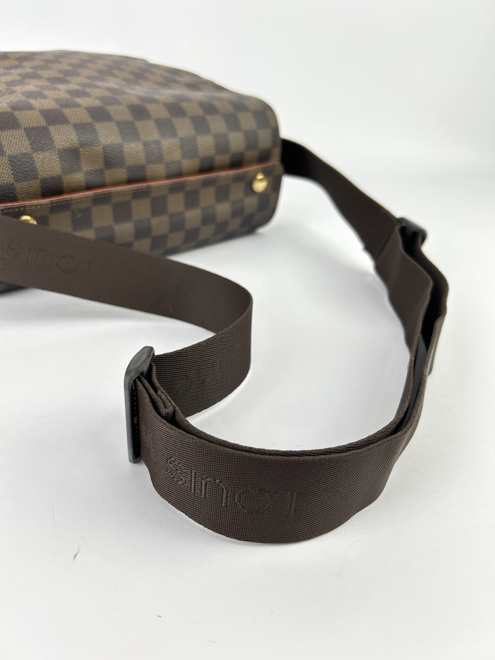LouisVuitton Naviglio Messenger Damier bag Y2004 - Image 5