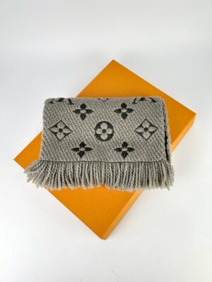 LouisVuitton Logomania Scarf