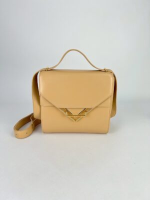 Bottega The Clip Small Shoulder bag ฝังชิพ