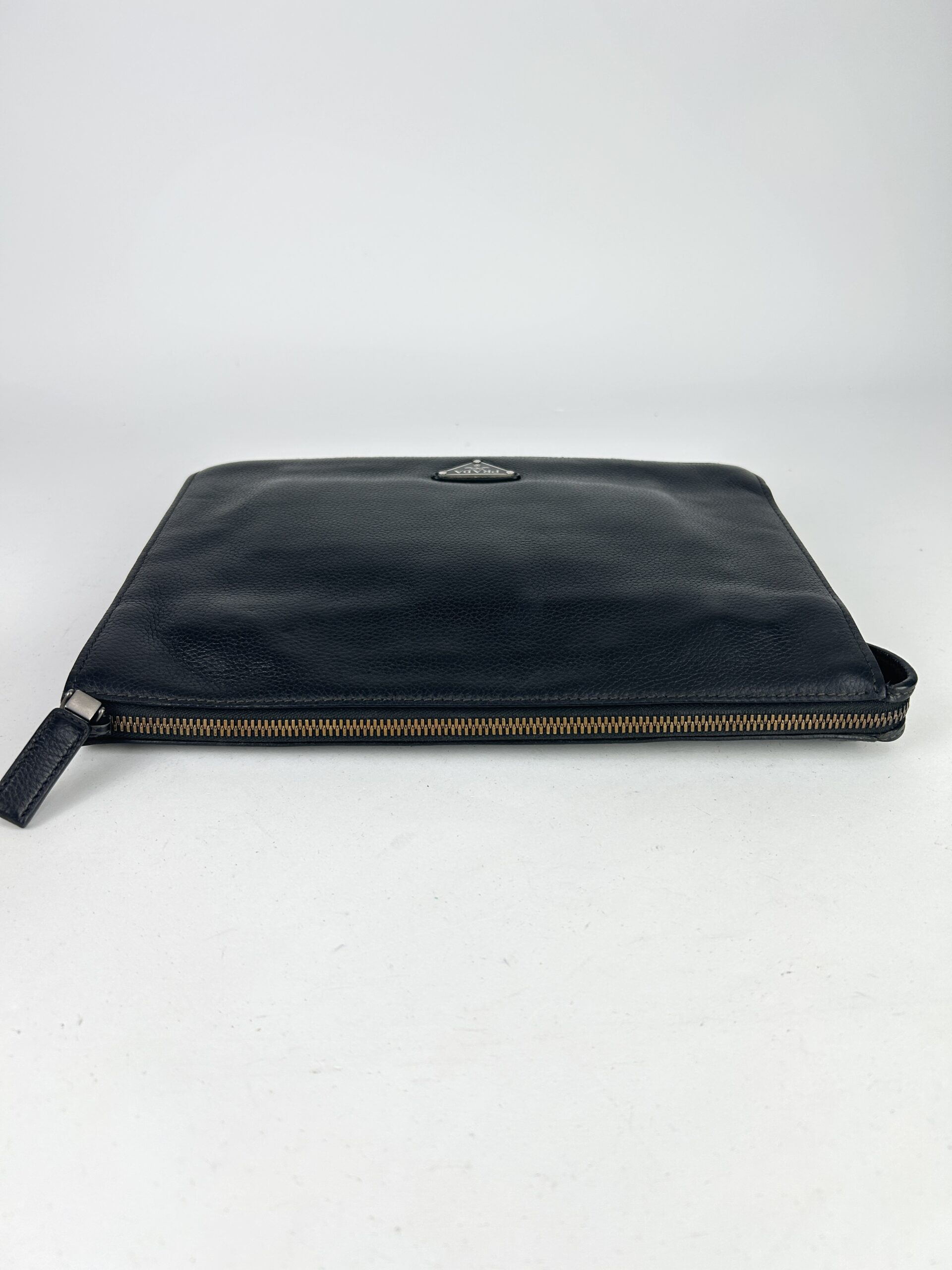 Prada Vitello City Clutch - Image 5