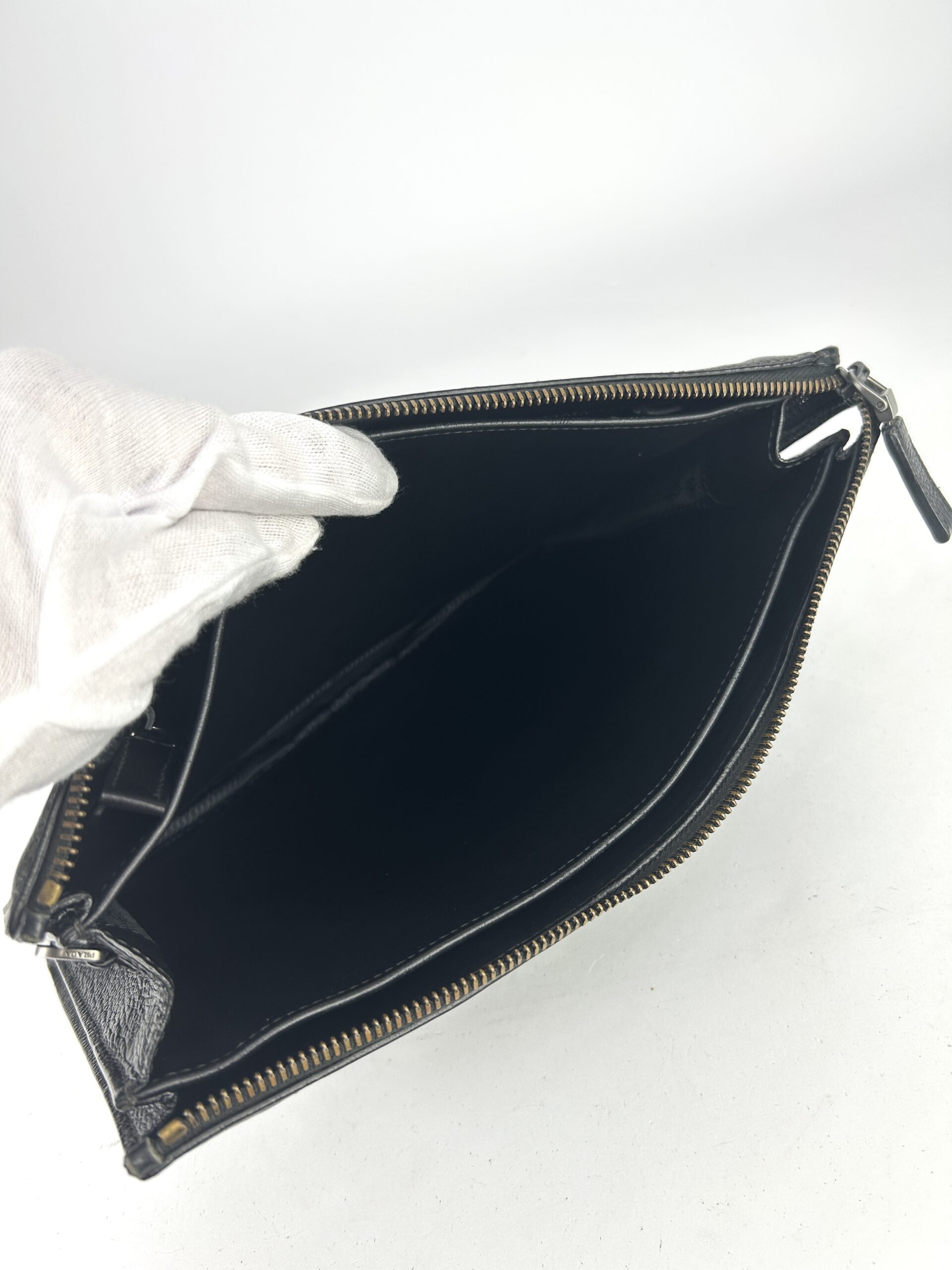 Prada Vitello City Clutch - Image 6