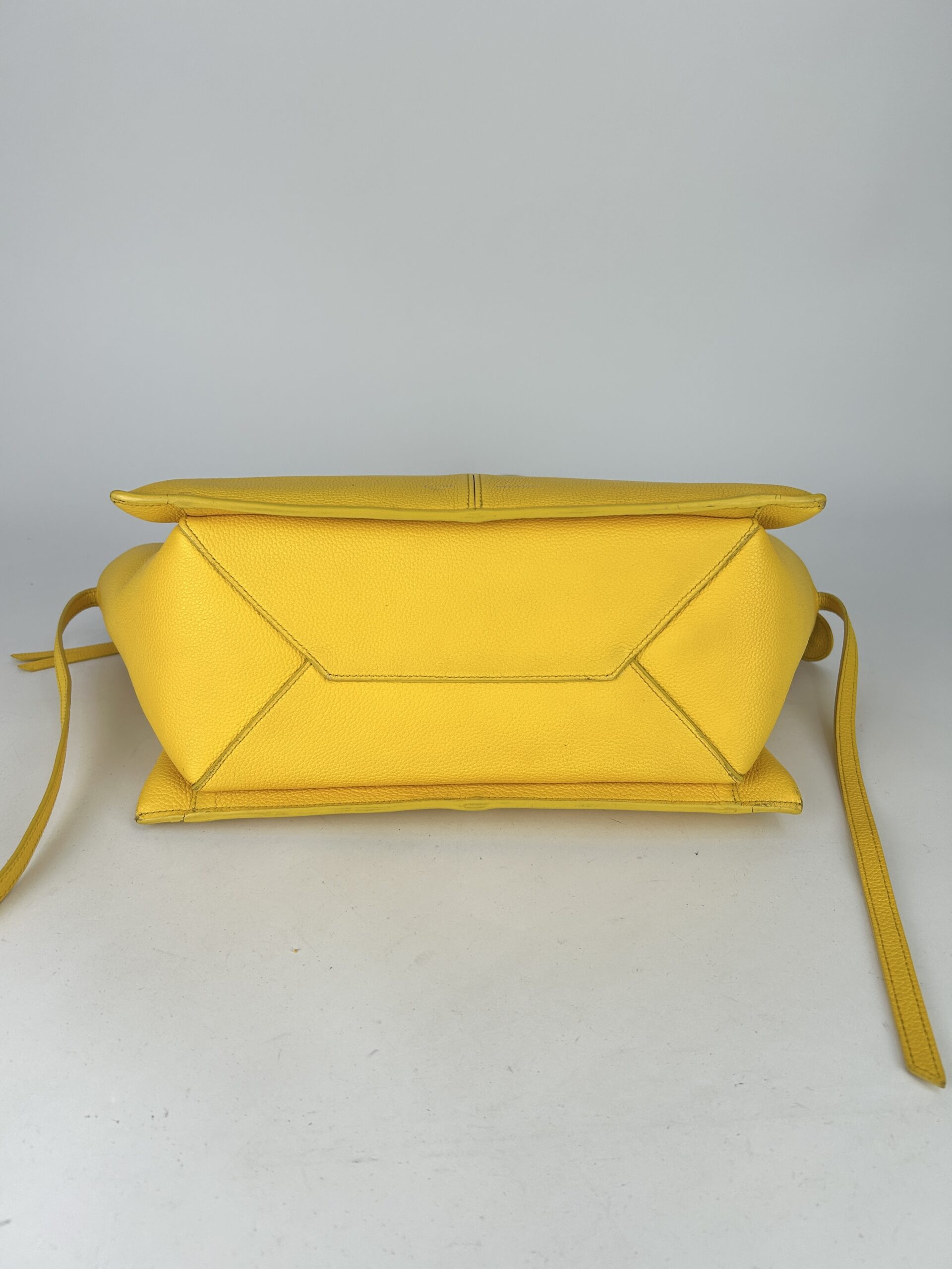 Celine Natural Tri-Fold Shoulder bag Y2016 - Image 4