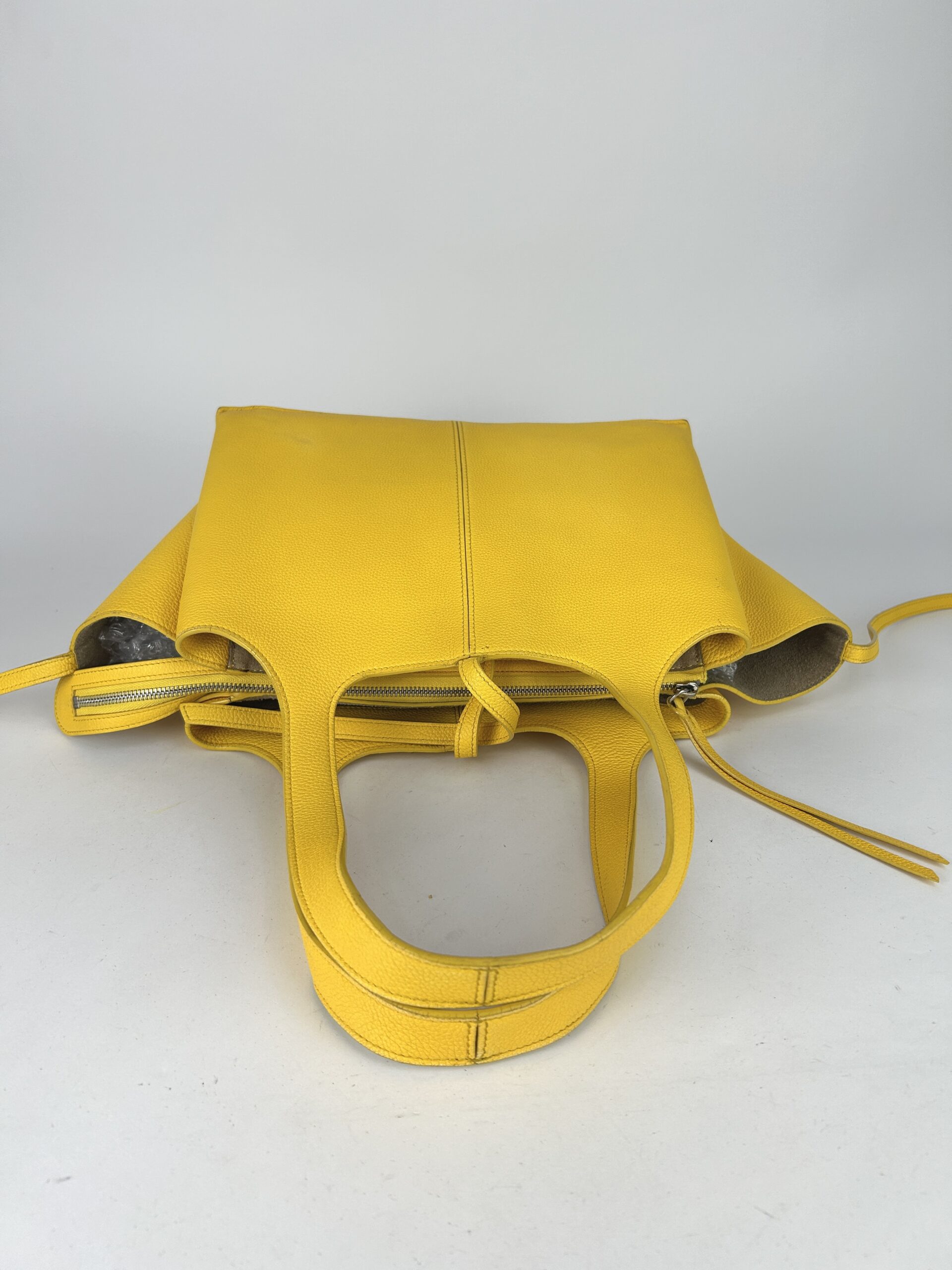 Celine Natural Tri-Fold Shoulder bag Y2016 - Image 5