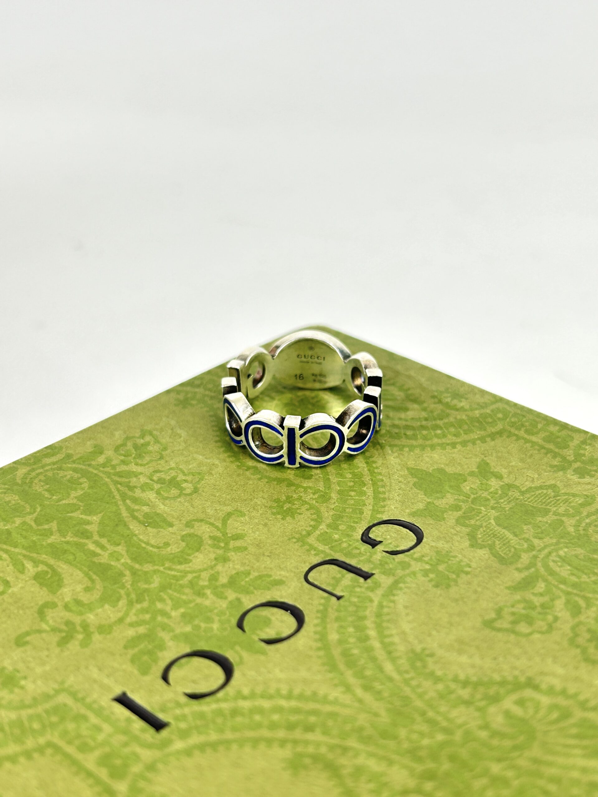 Gucci Sterling Silver Enamel Interlocking G Ring - Image 4
