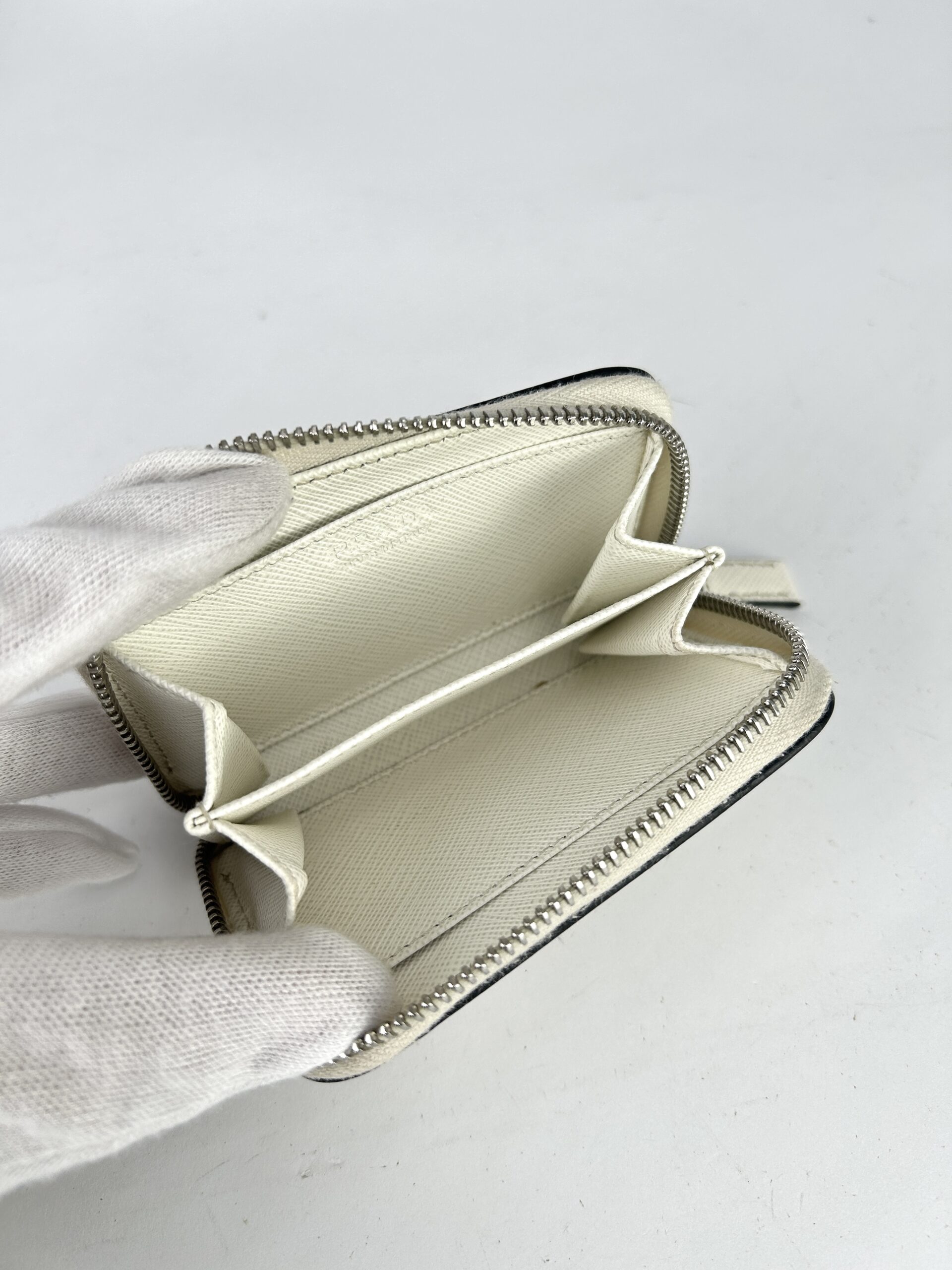 Prada Saffiano Coin Purse ฝังชิพ - Image 5