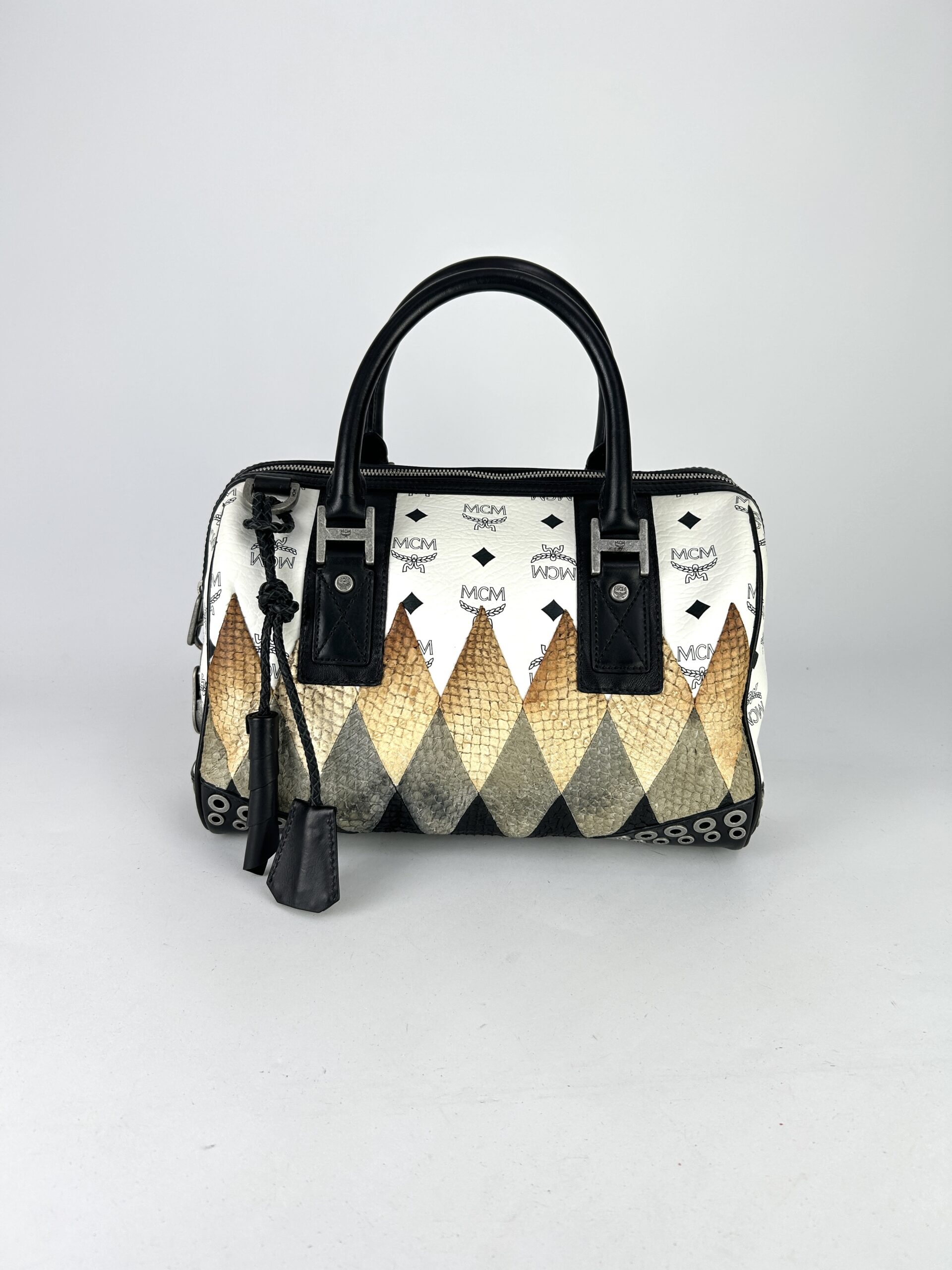 Mcm Boston Harlequin Diamond Bag - Image 3