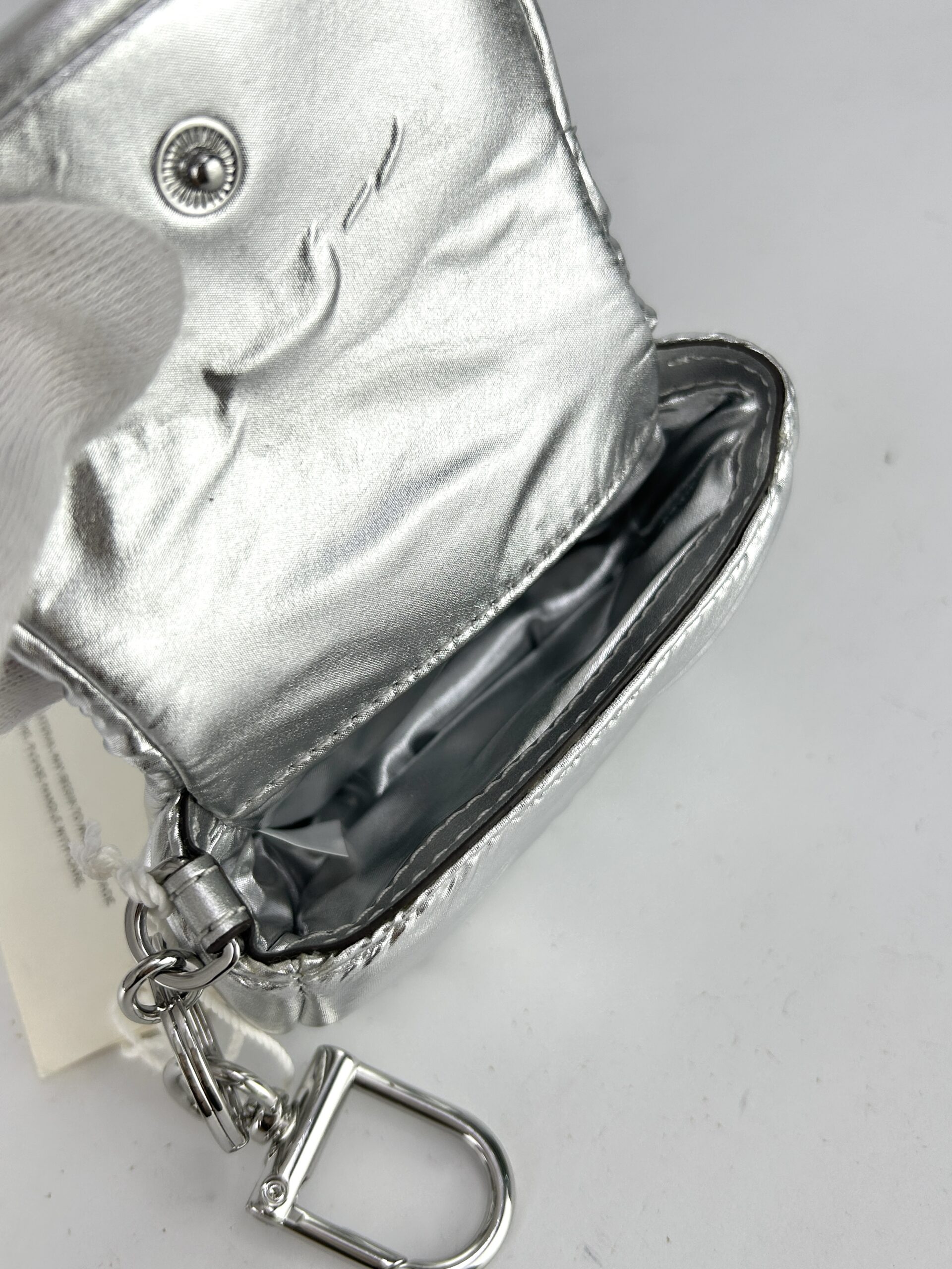ToryBurch Britten Puffy Card Casep - Image 6