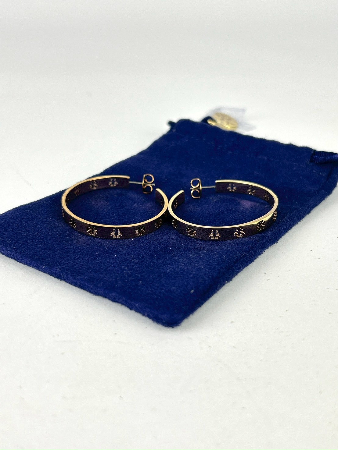 Tory burch T Logo Hoop Earrings - Image 5