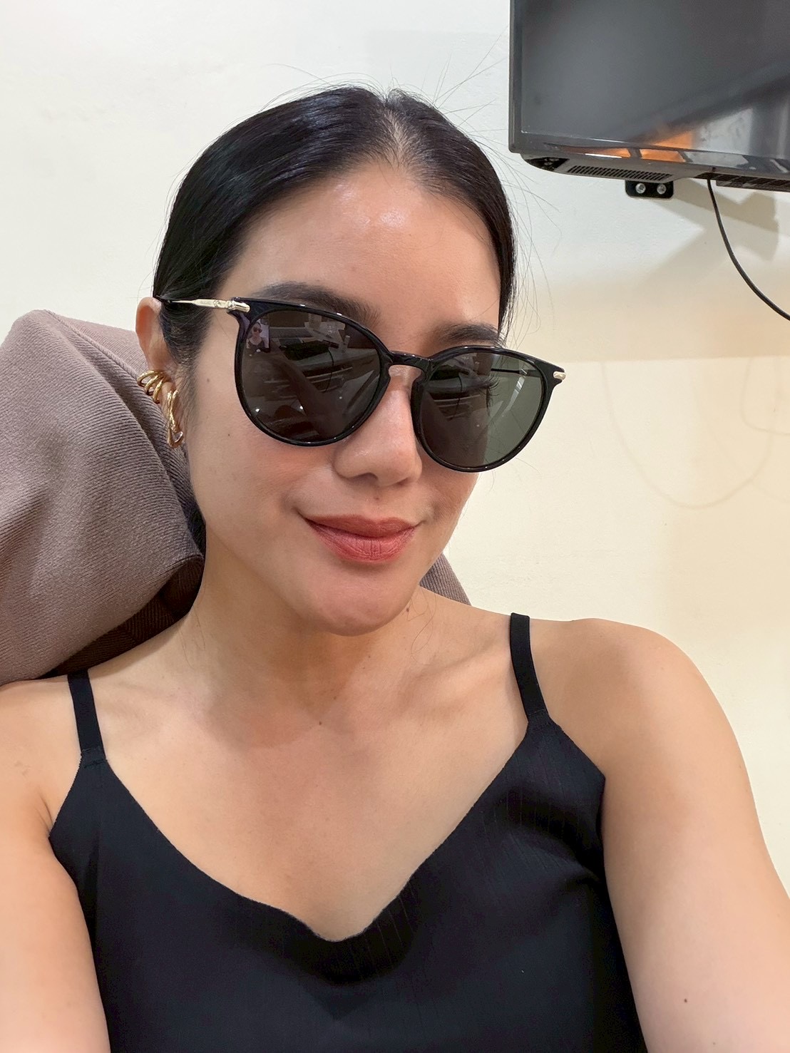 LongChamp L0646S Sunglasses - Image 2
