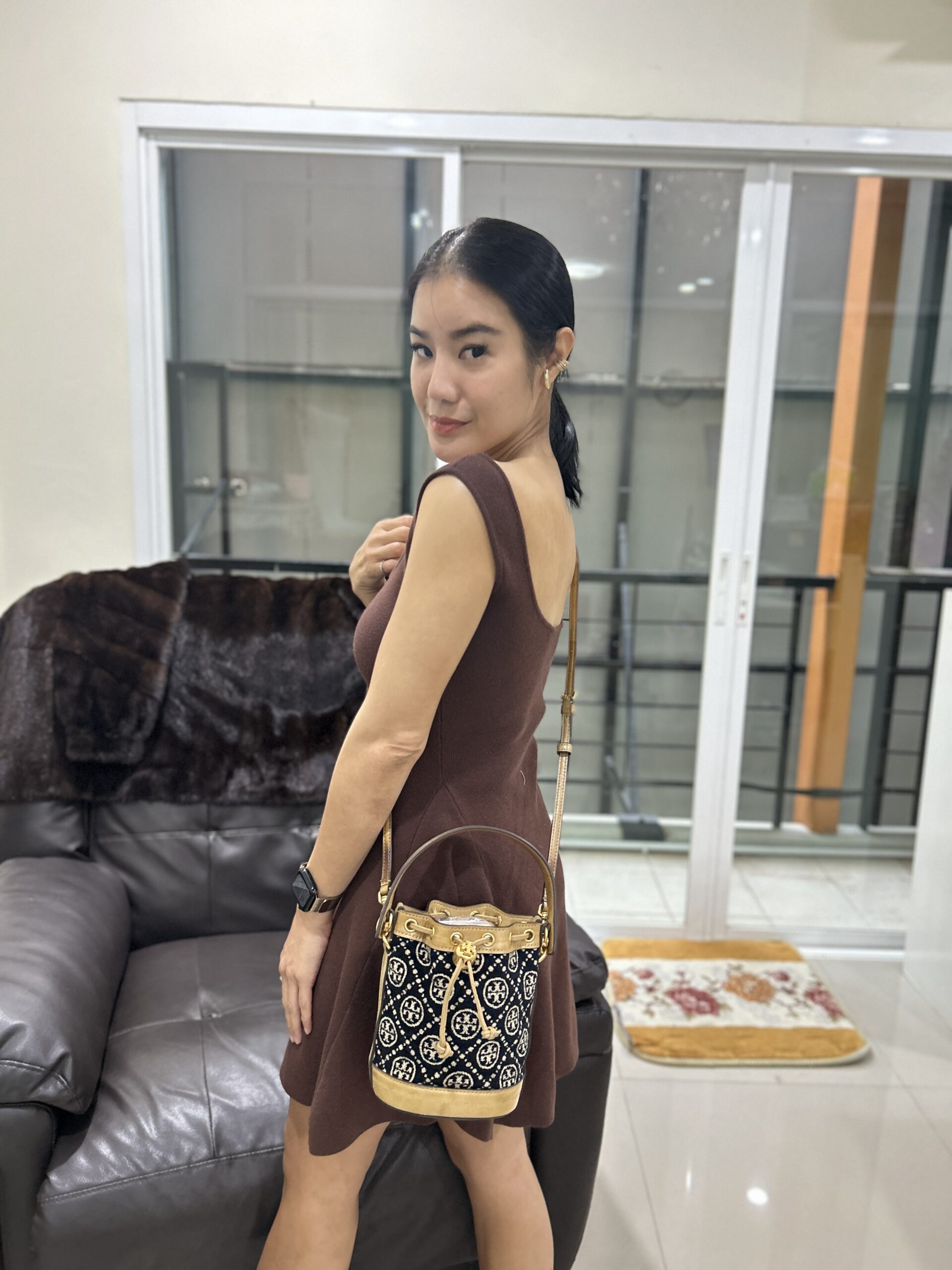 ToryBurch T Monogram Mini Bucket bag - Image 2