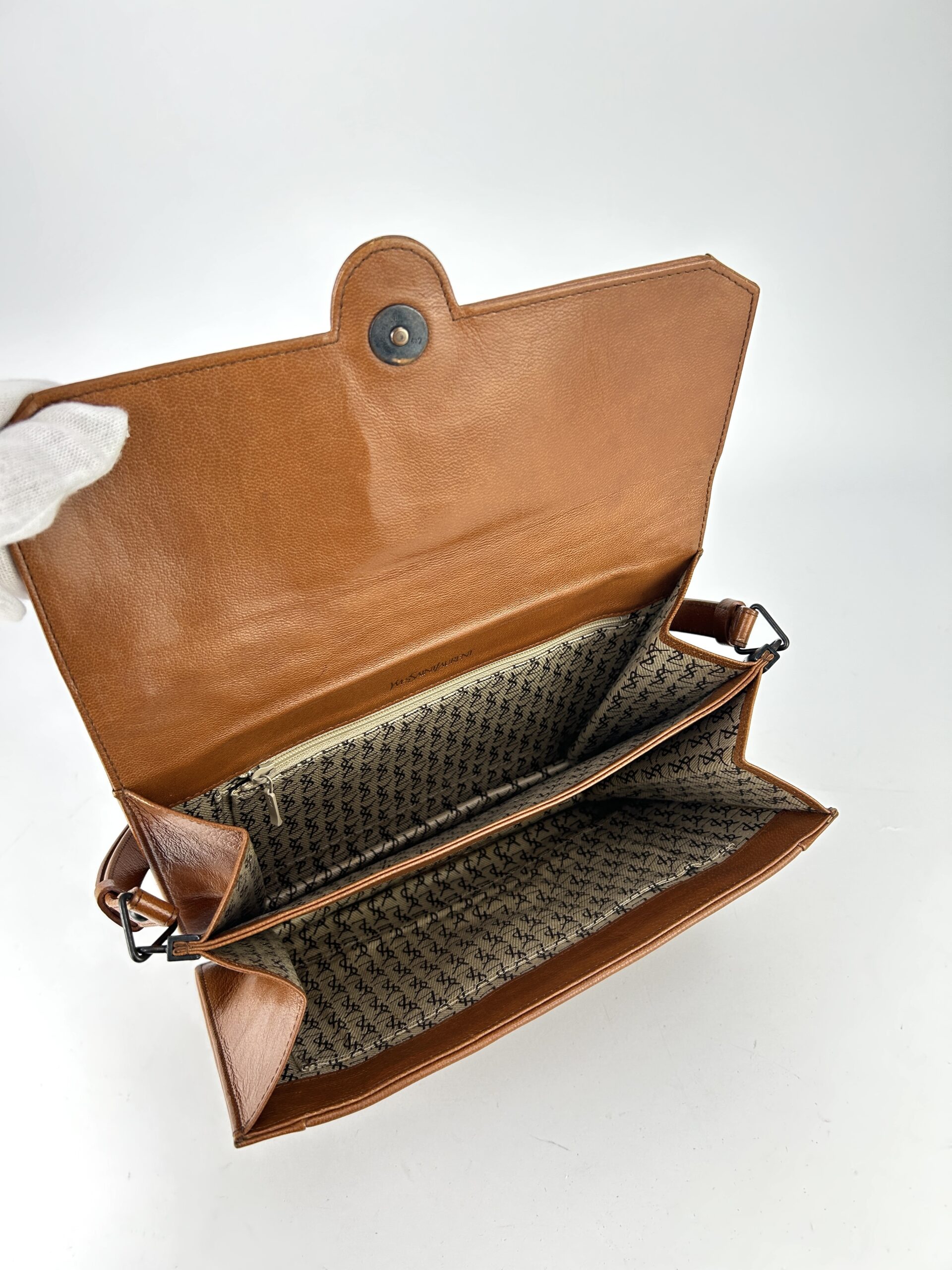 YSL Vintage Shoulder bag - Image 6