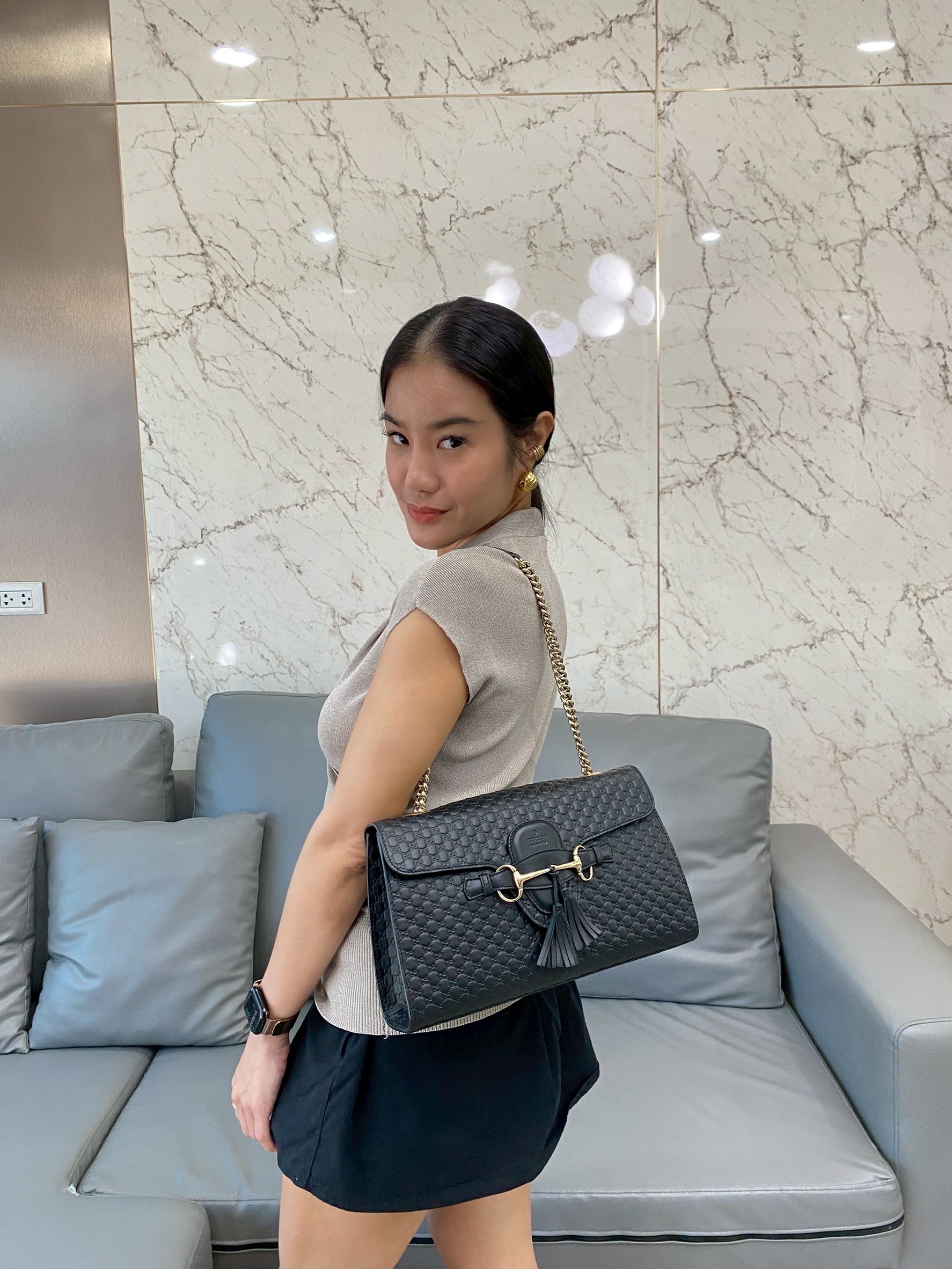 Gucci Emily Microguccissima Medium Shoulder bag - Image 2