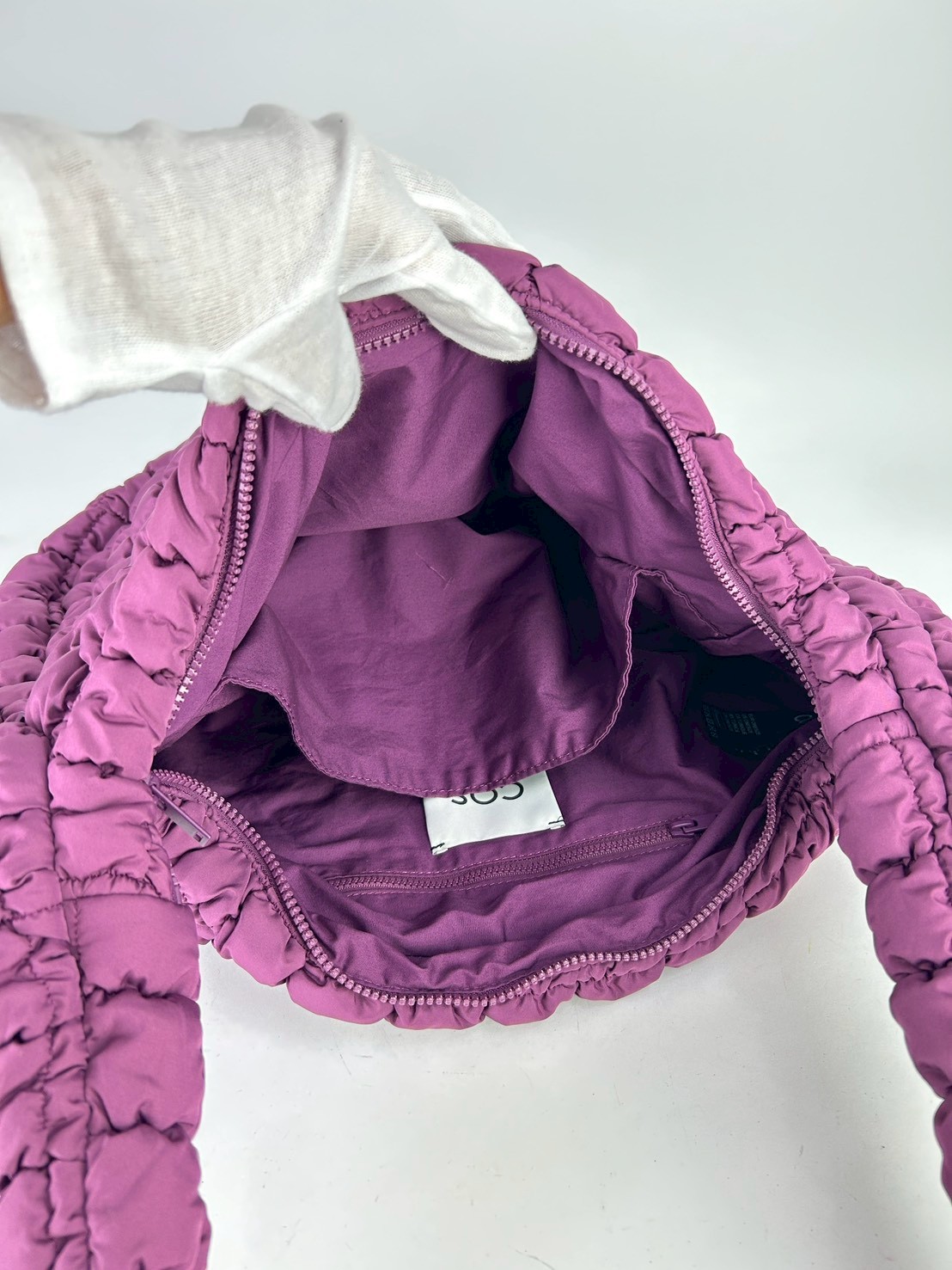 Cos Oversized Quilted Shoulder bag - Image 6