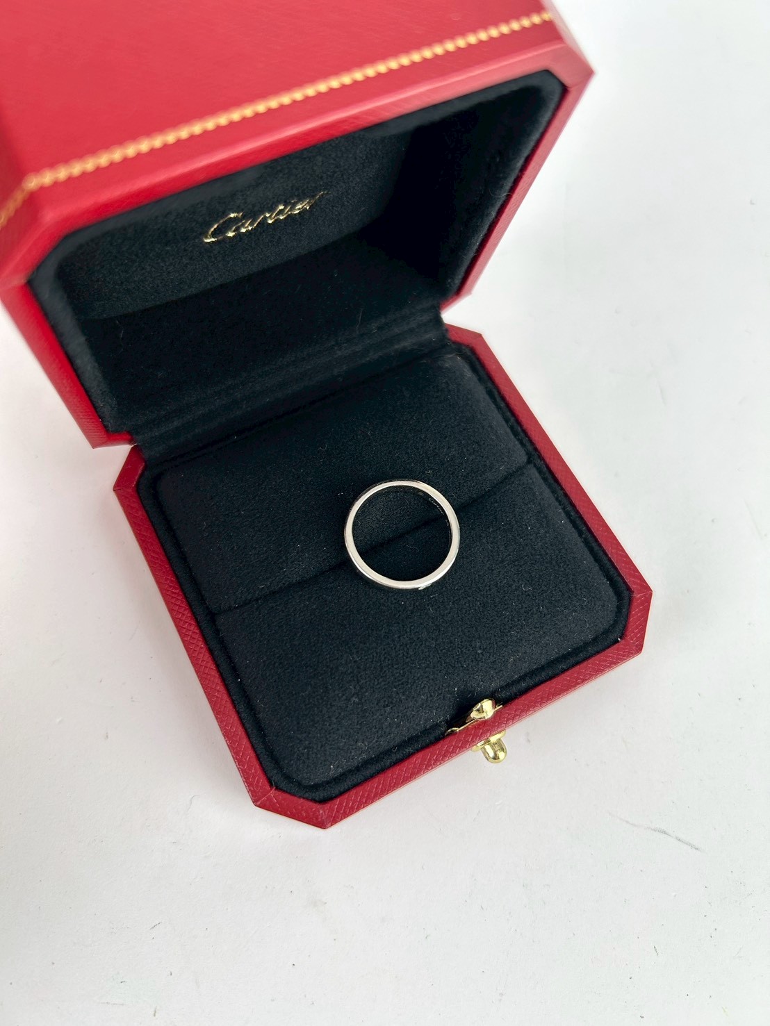 Cartier Love Diamond Ring Y2023 - Image 3