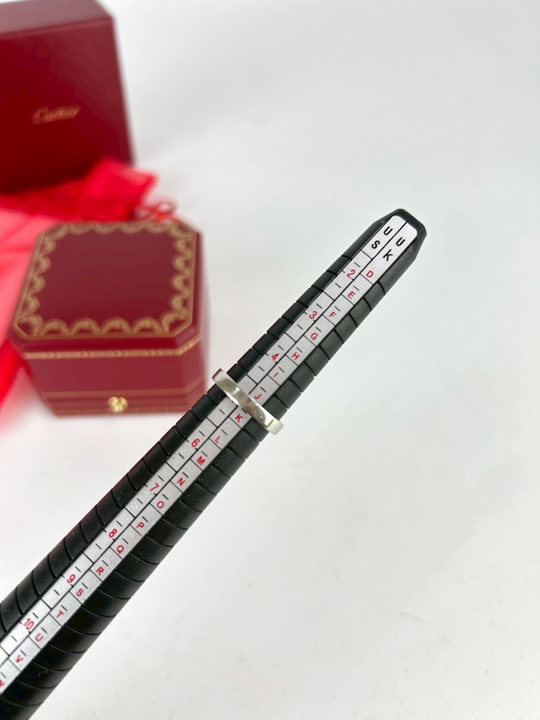 Cartier Love Diamond Ring Y2023 - Image 6