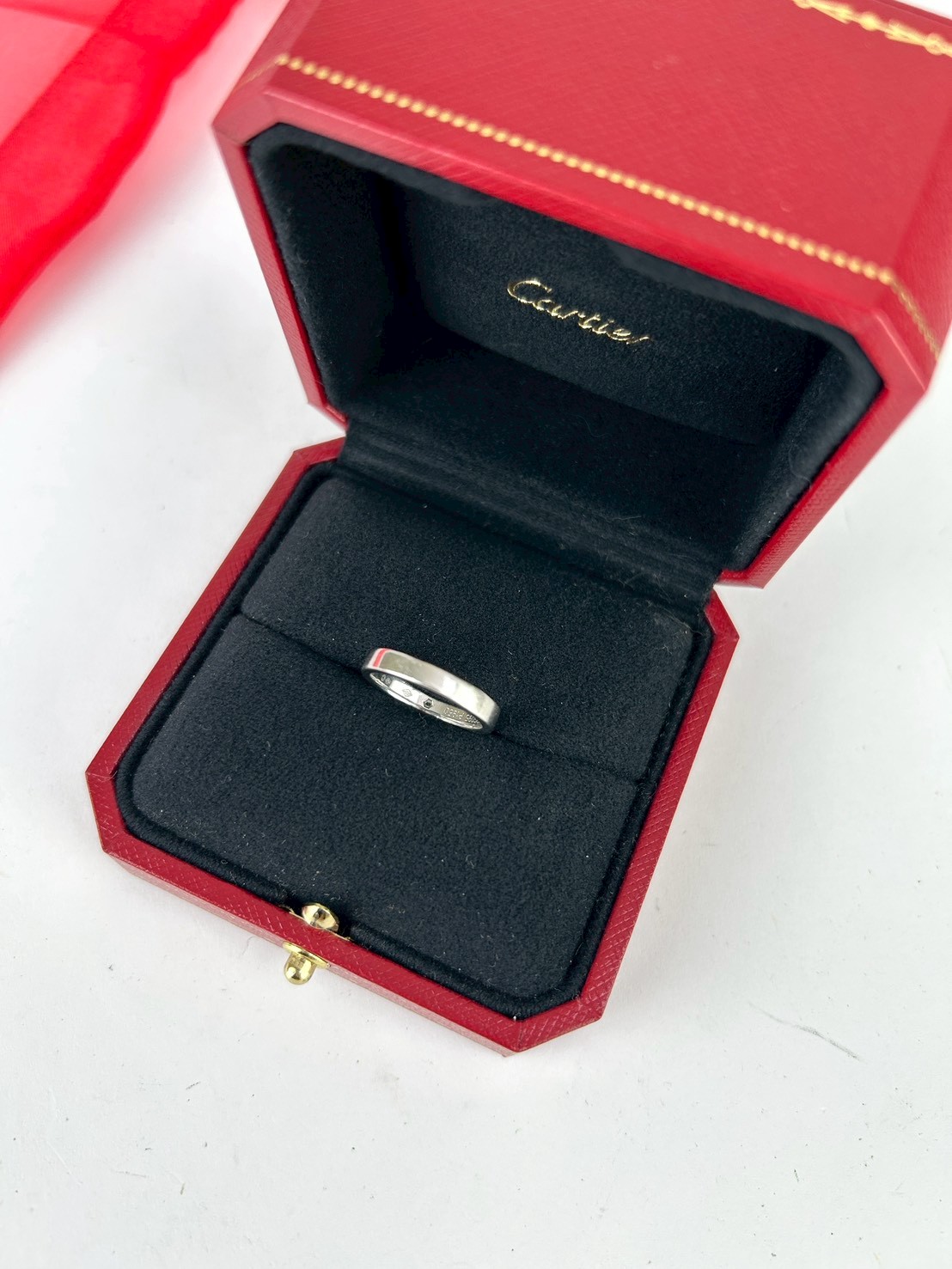 Cartier Love Diamond Ring Y2023 - Image 4
