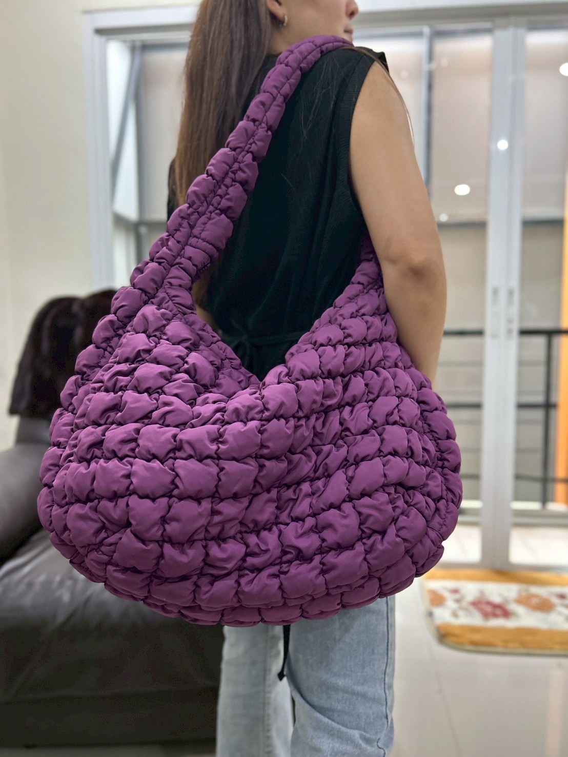 Cos Oversized Quilted Shoulder bag - Image 2