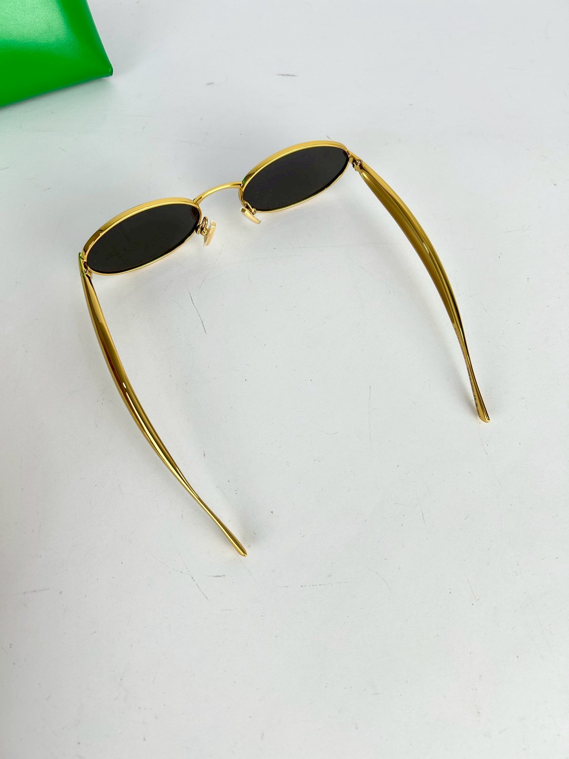 Bottega BB1386S Sardine Oval Sunglasses - Image 4