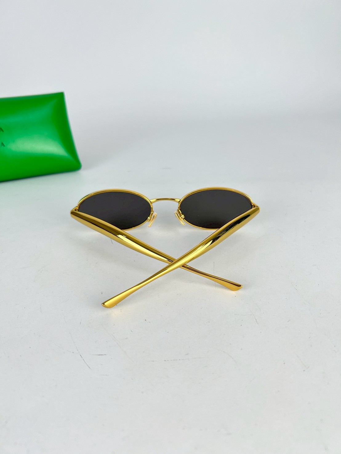 Bottega BB1386S Sardine Oval Sunglasses - Image 5