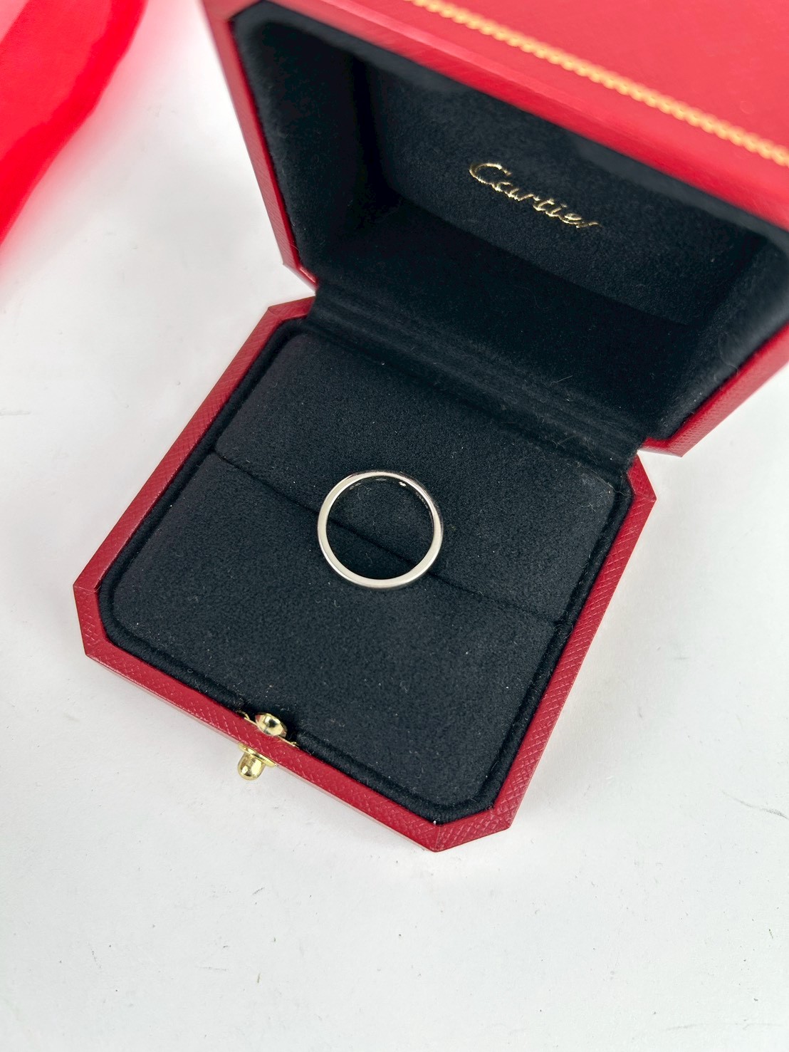 Cartier Love Diamond Ring Y2023 - Image 2