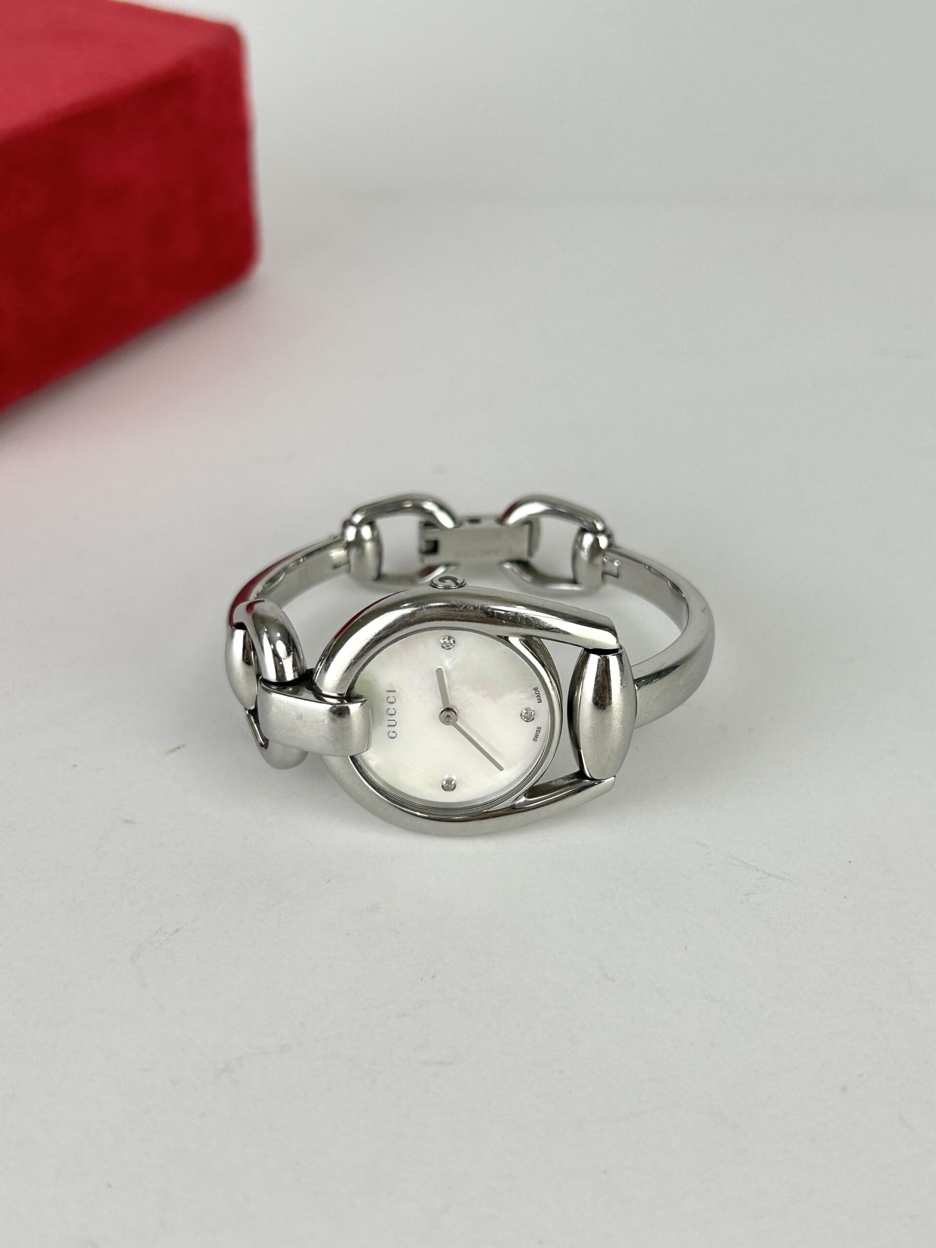 Gucci Ladies Quartz Watch - Image 5