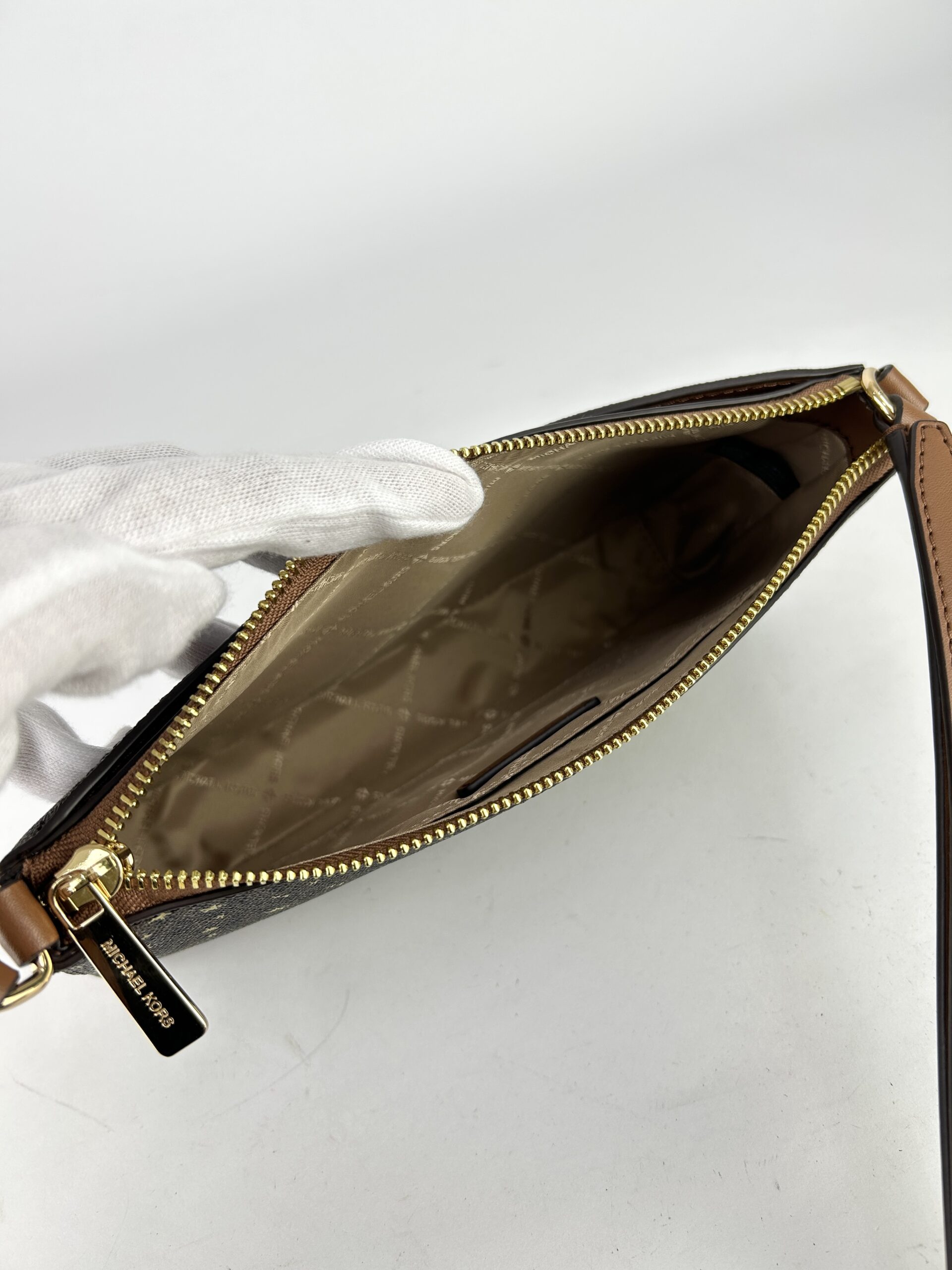 Michael Kors Arden Crossbody bag - Image 5