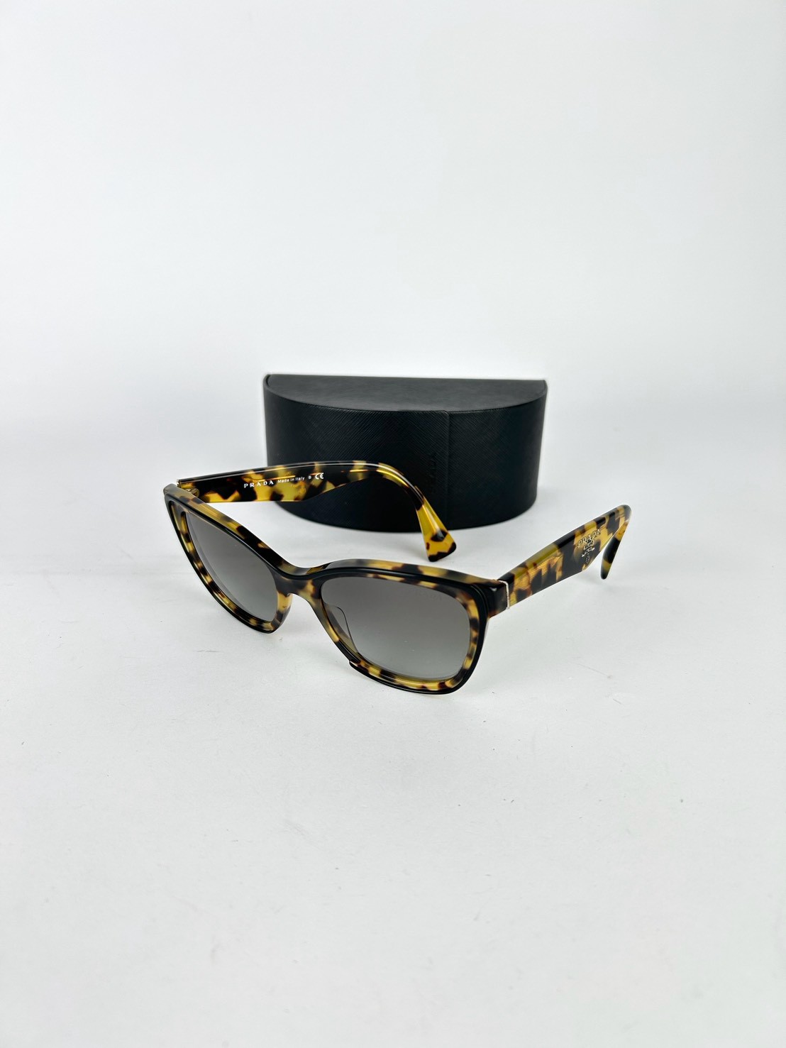 Prada SPR20P Sunglasses