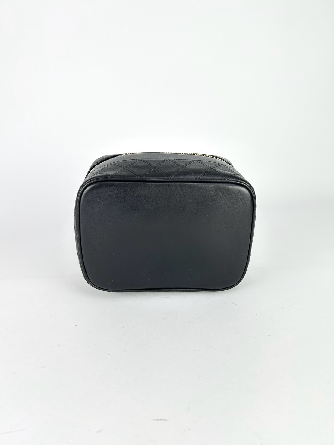Chanel Vintage Bicoloe Vanity Pouch Holo 2 - Image 5