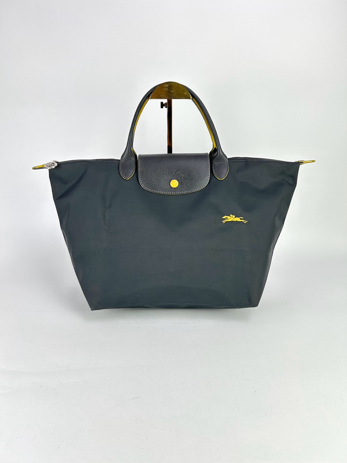 Longchamp Le Pliage Club Hand bag - Image 3