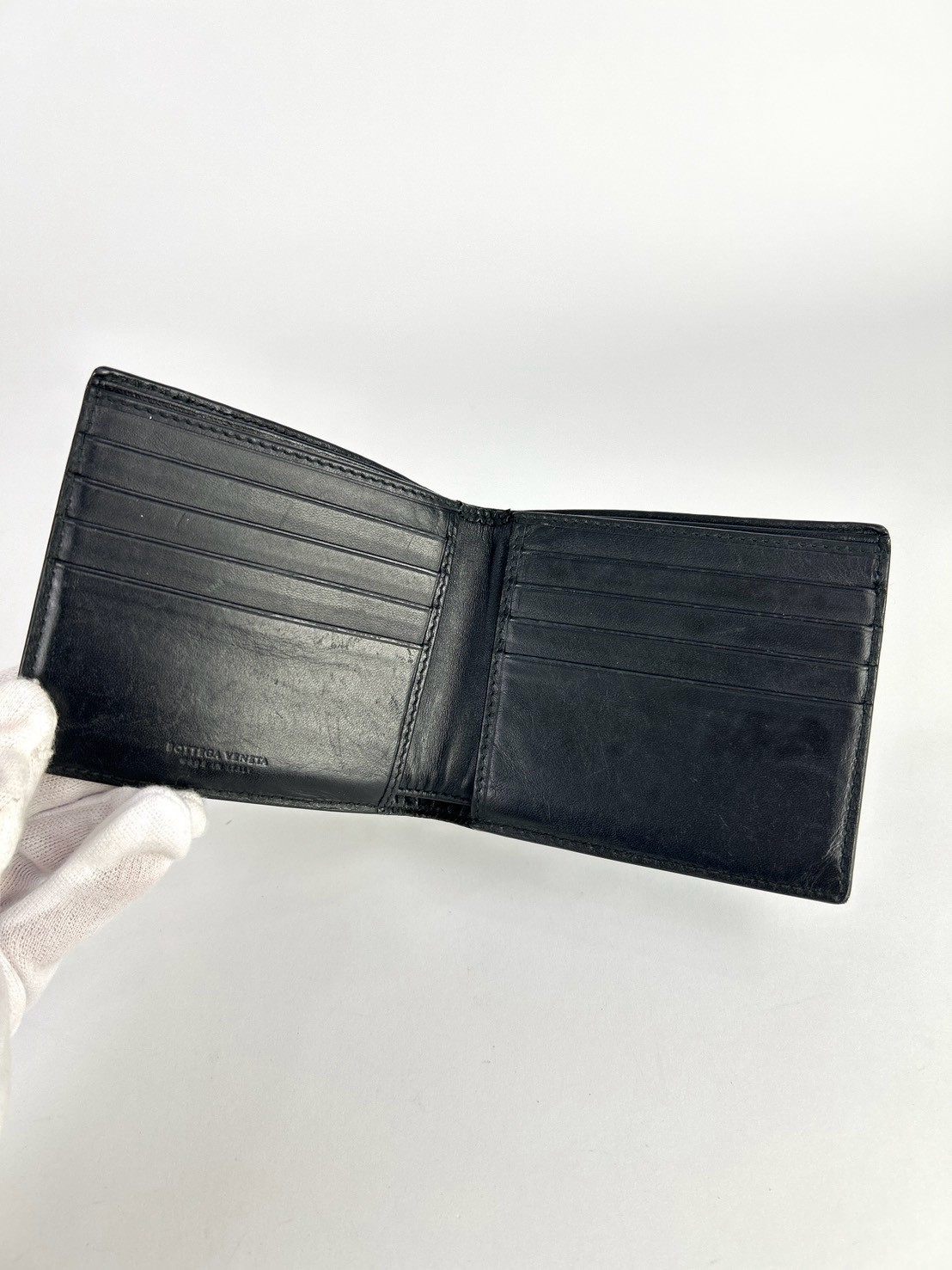 Bottega Intrecciato Bi-Fold Wallet - Image 4