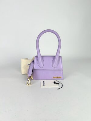 Jacquemus Le Chiquito Moyen Bag