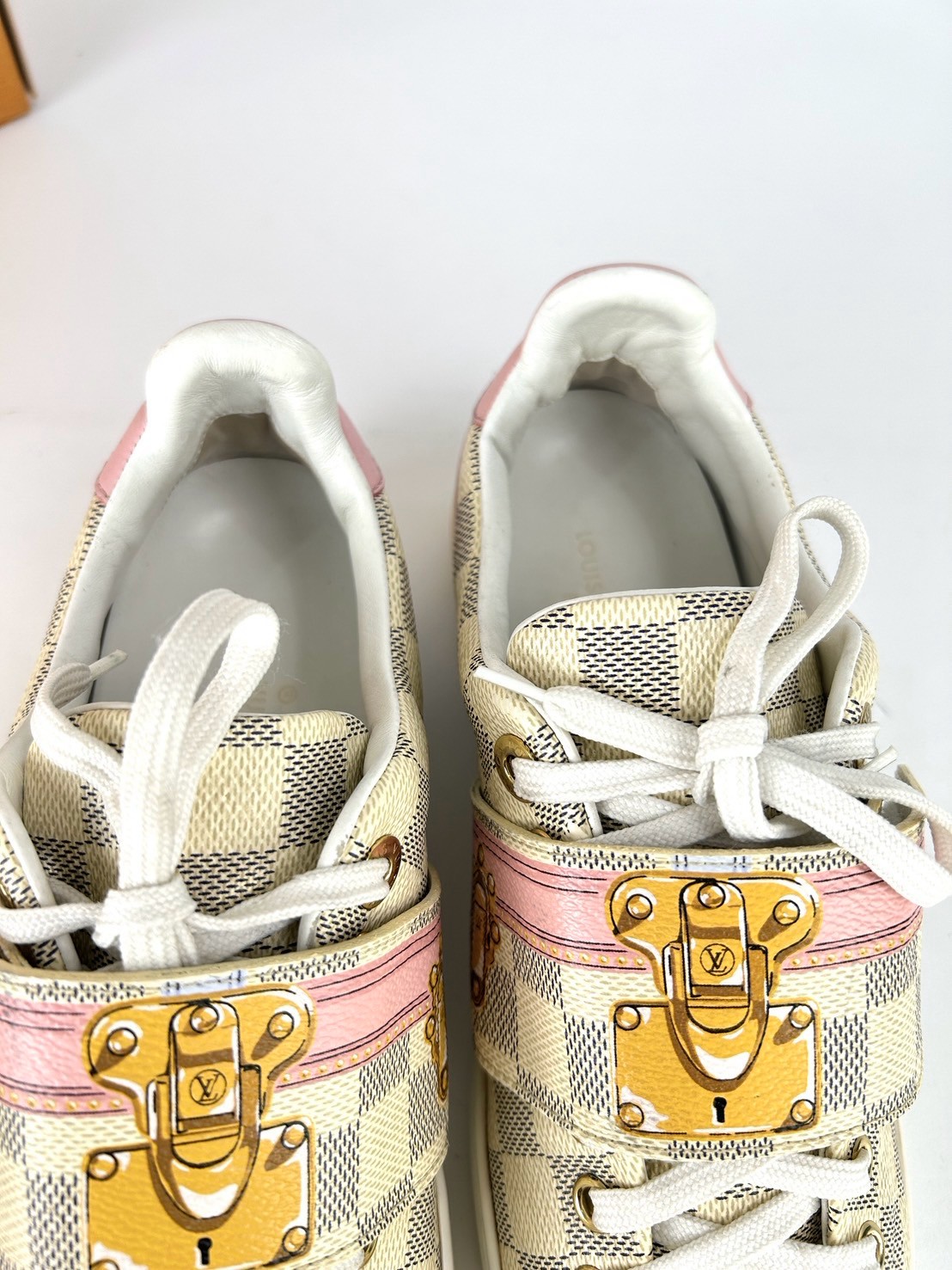 LouisVuitton Damier Azur Summer Trunks Frontrow Sneakers Y2018 - Image 3