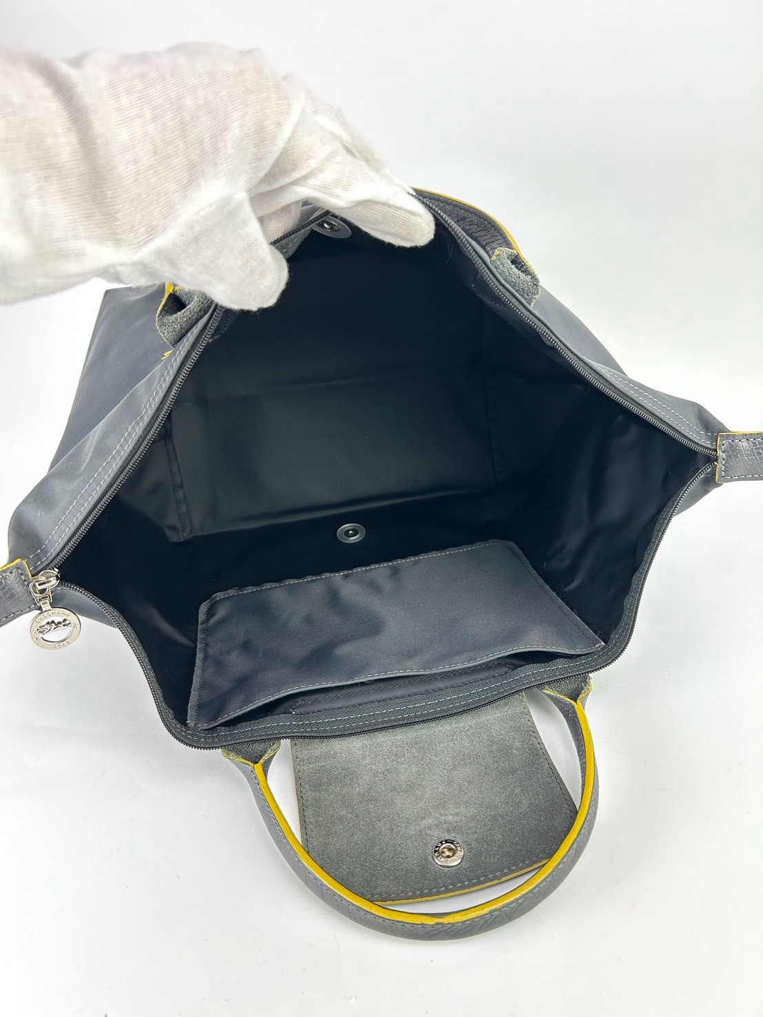 Longchamp Le Pliage Club Hand bag - Image 6