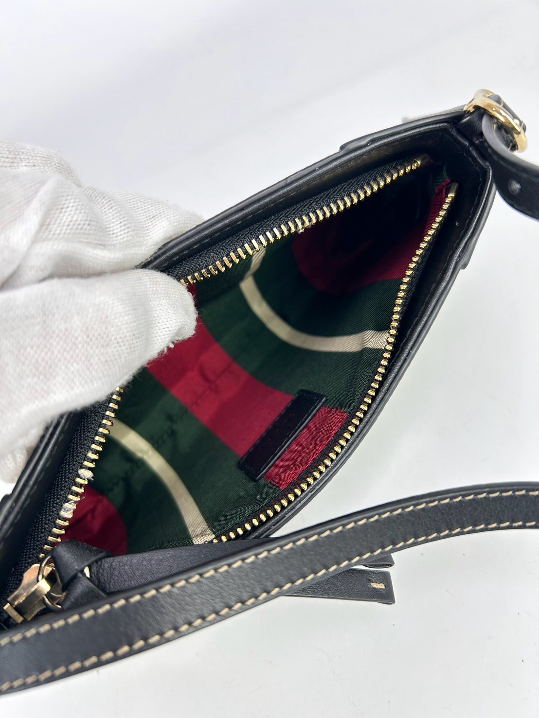 Gucci Gg Emblem Mini Pouch bag - Image 6