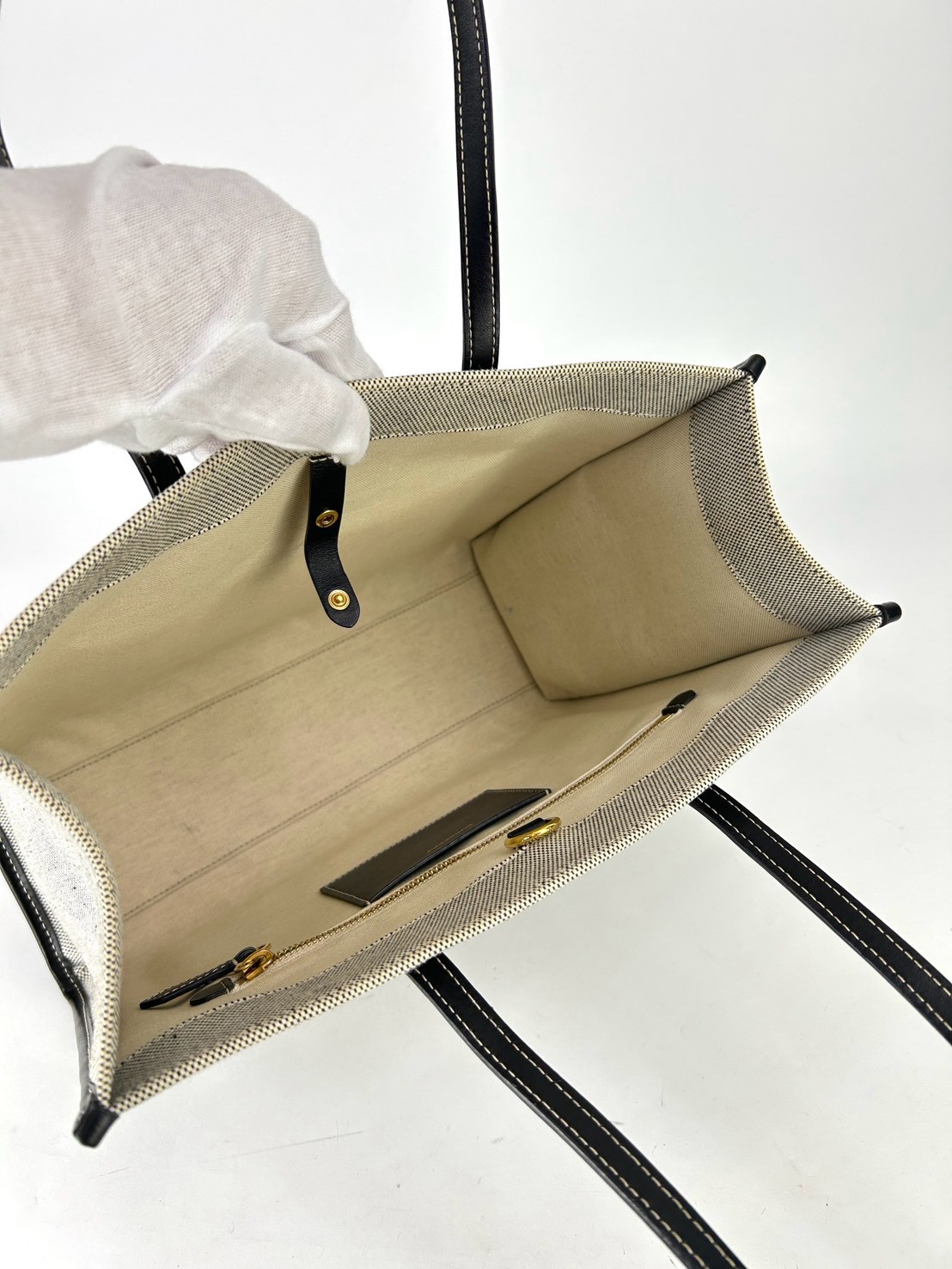 Burberry Freya Tote Bag - Image 6