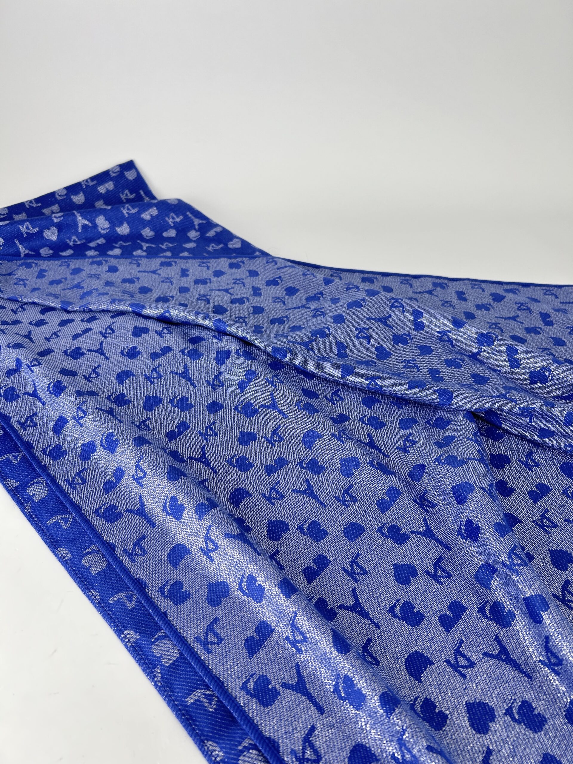 Karl Lagerfeld Logo Scarf - Image 5