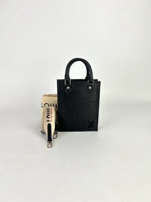 LouisVuitton Epi Petit Sac Plat bag ฝังชิพ