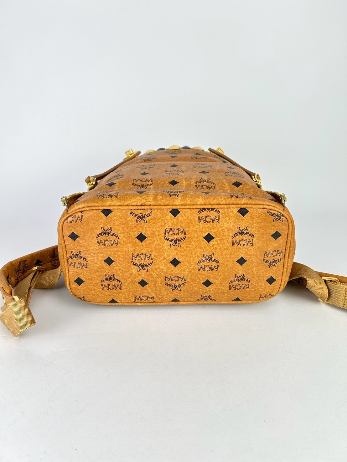 Mcm Stark Small Backpack bag - Image 4