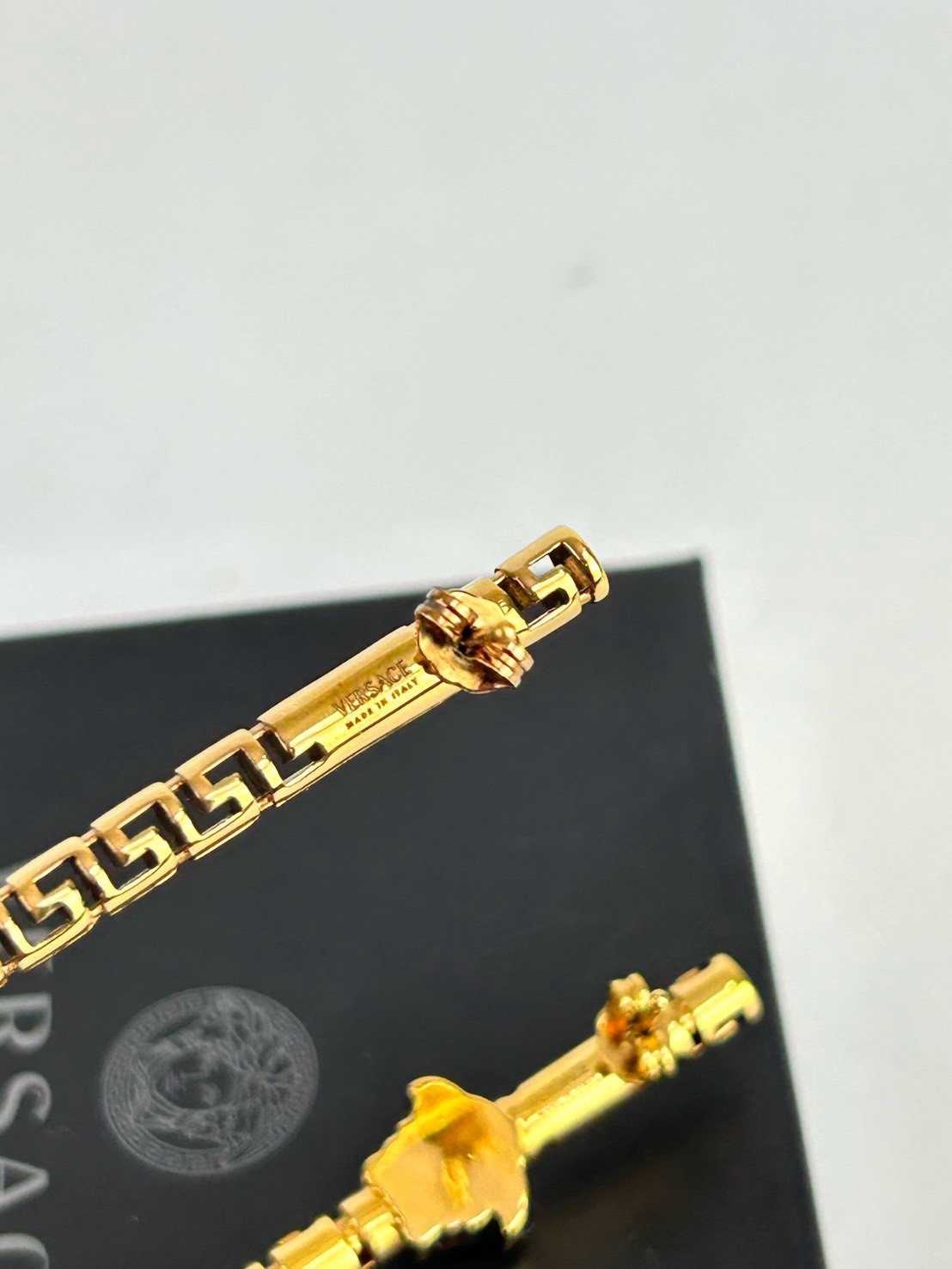 Versace La Medusa Greca Asymmetric Drop - Image 6