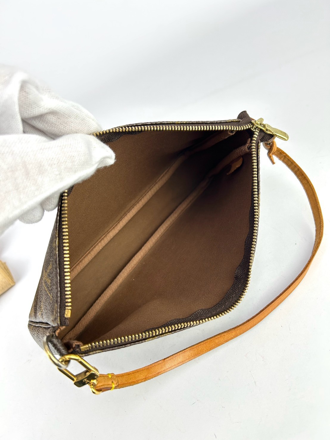 LouisVuitton Pochette Accessoires Monogram Y2001 - Image 6