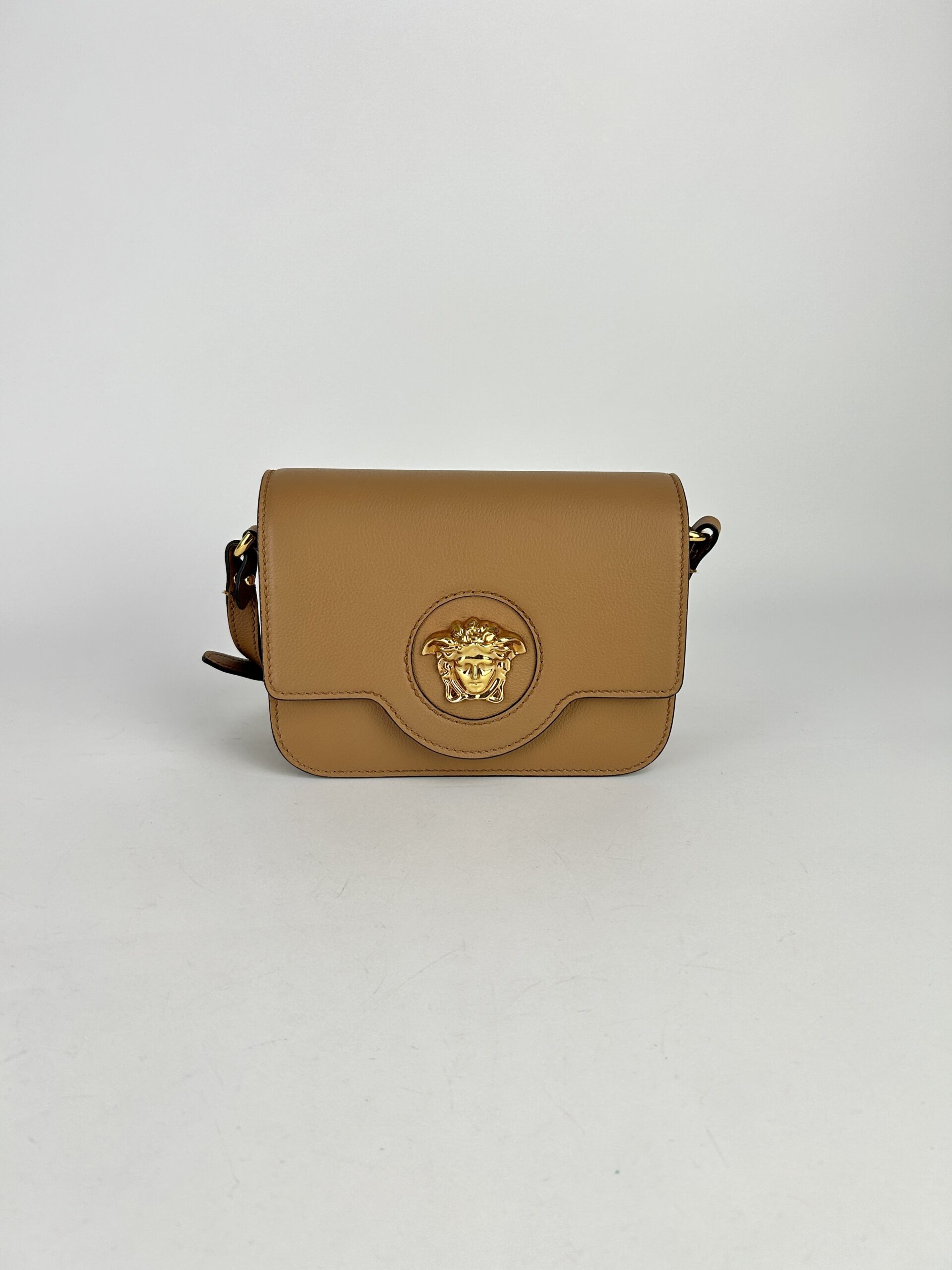 Versace La Medusa Flap Crossbody bag RFID - Image 3