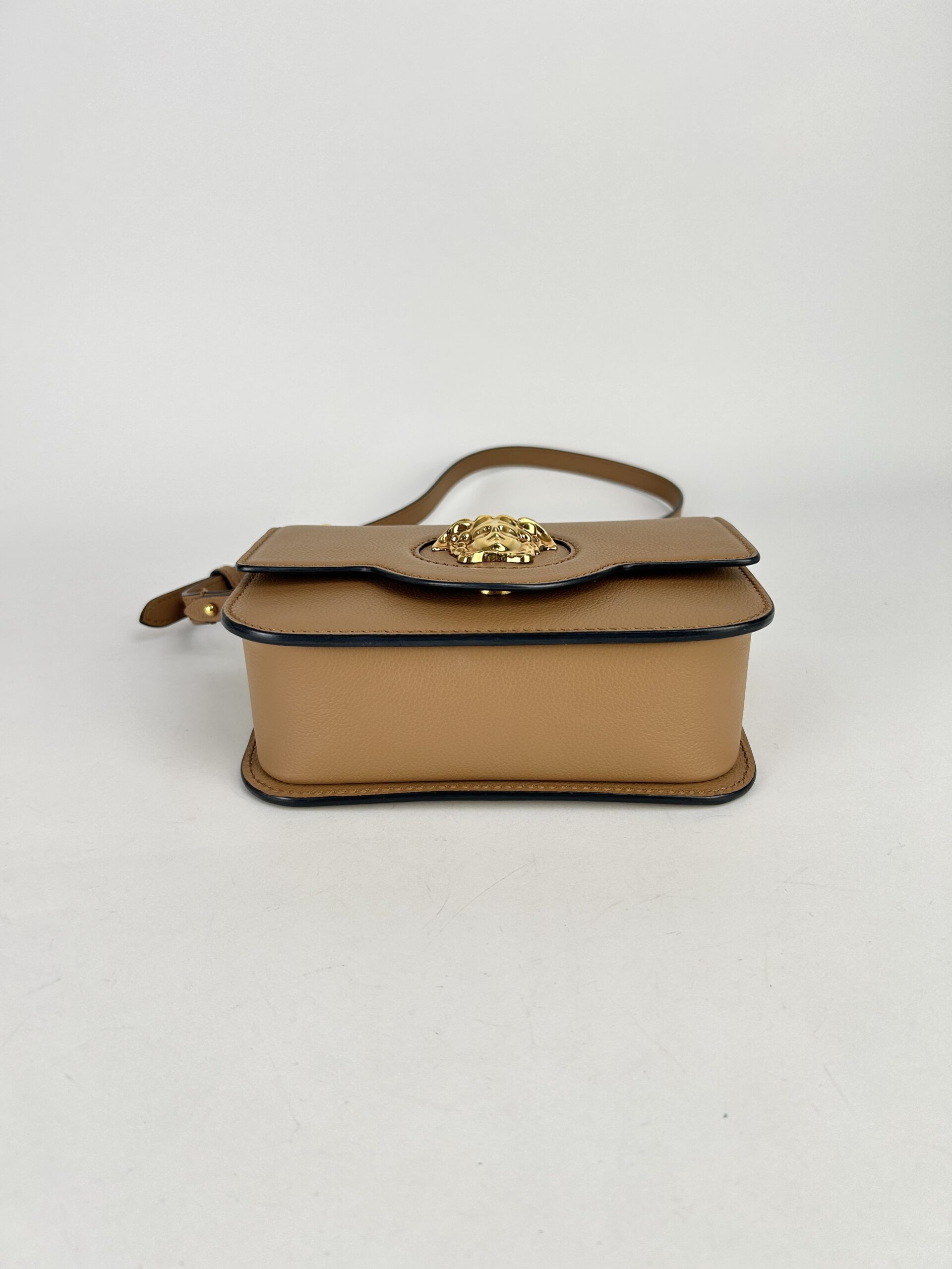 Versace La Medusa Flap Crossbody bag RFID - Image 4